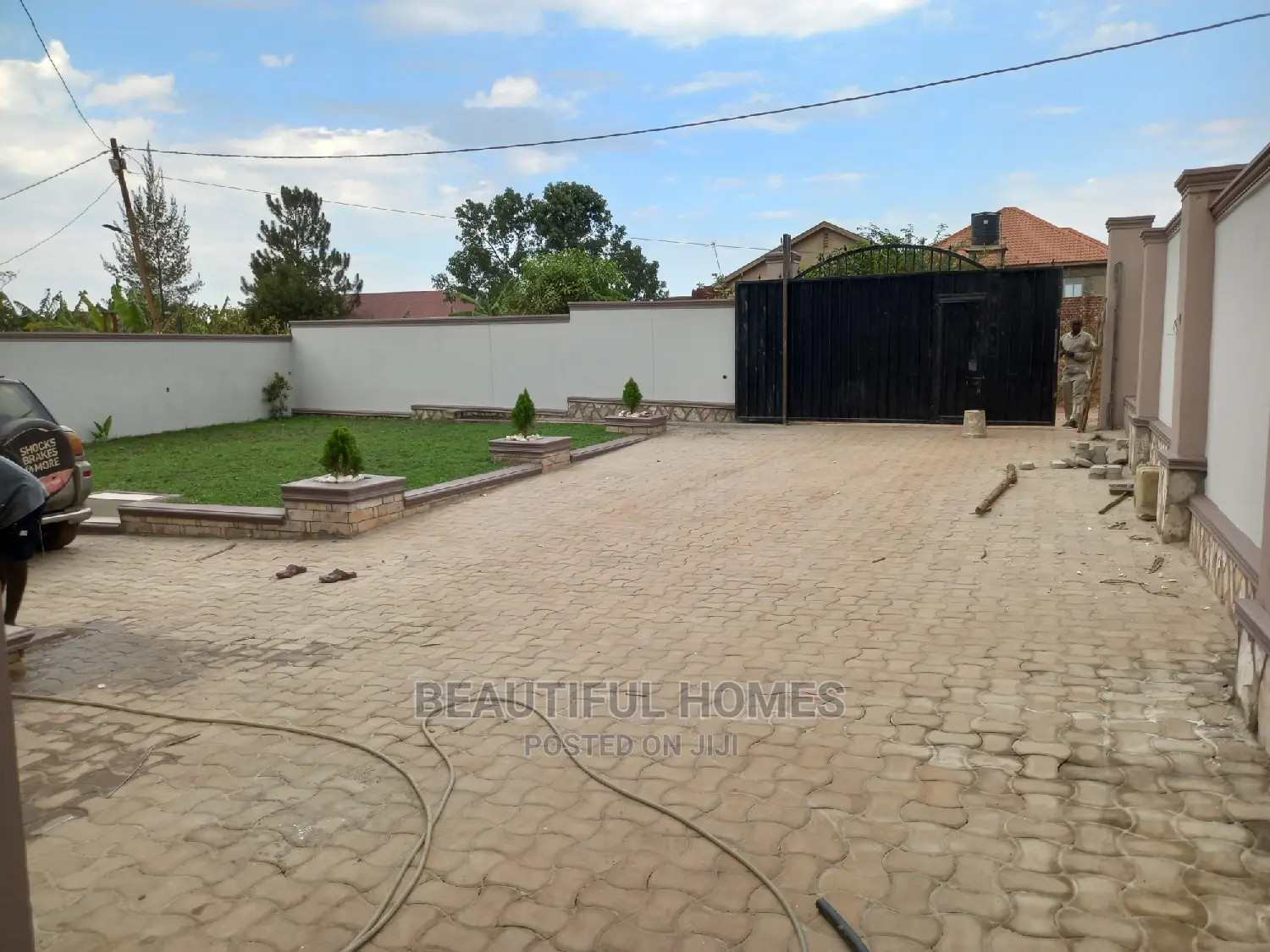 Furnished 4bdrm House in Kira for Sale in Kira