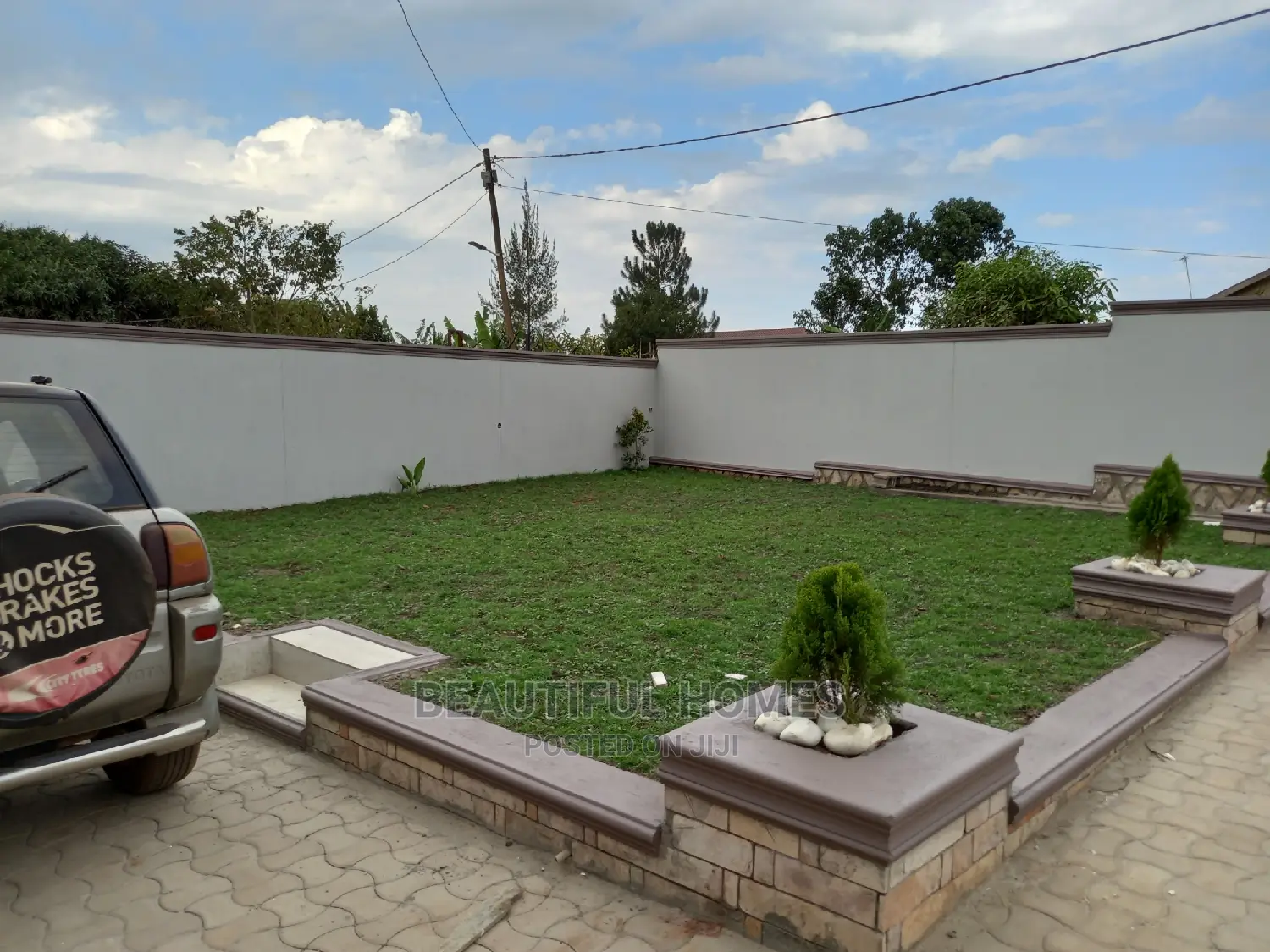 Furnished 4bdrm Bungalow in Kira for Sale in Kira