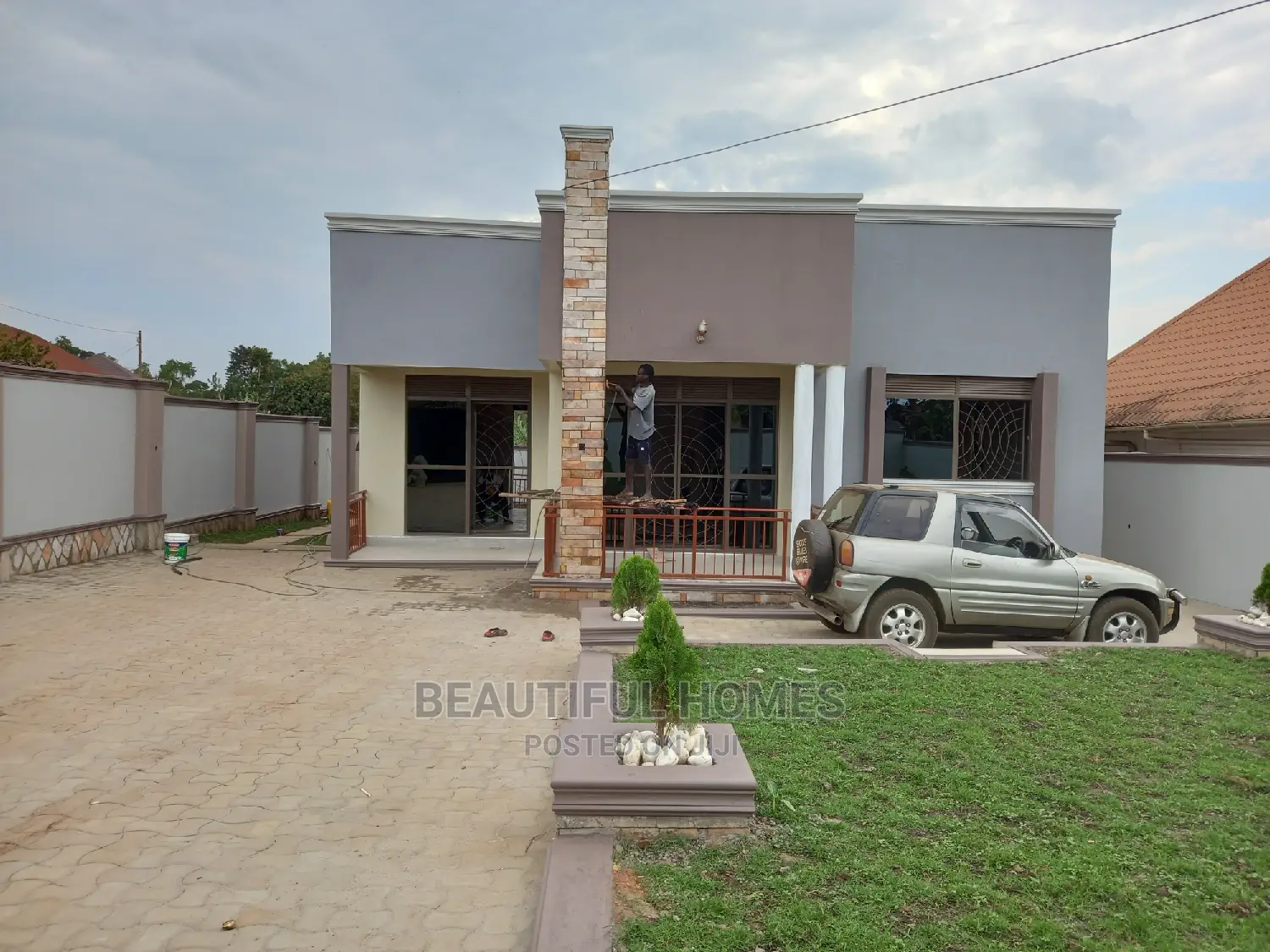 Furnished 4bdrm Maisonette in Kira for Sale in Kira