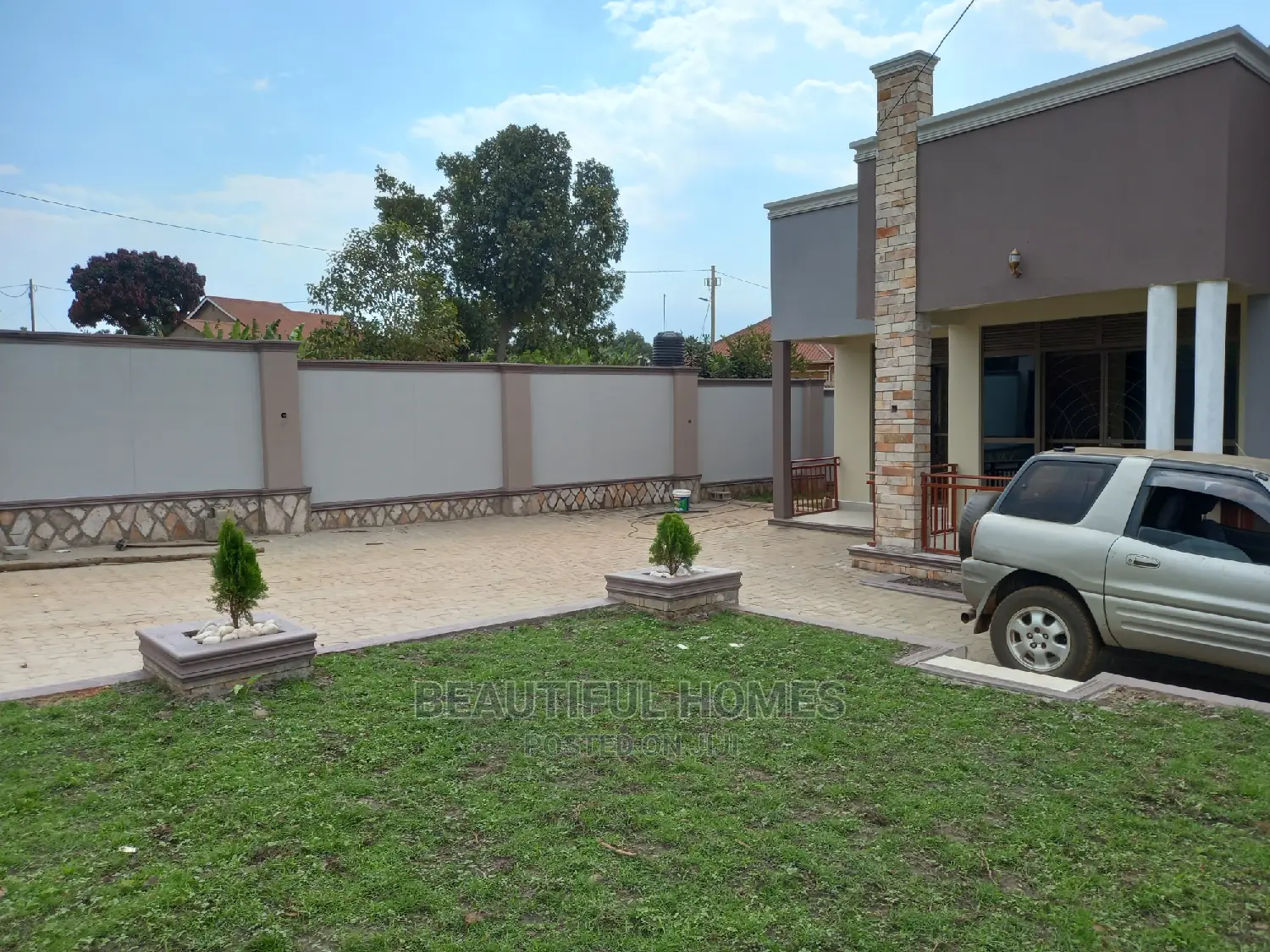 Furnished 4bdrm House in Kira for Sale in Kira
