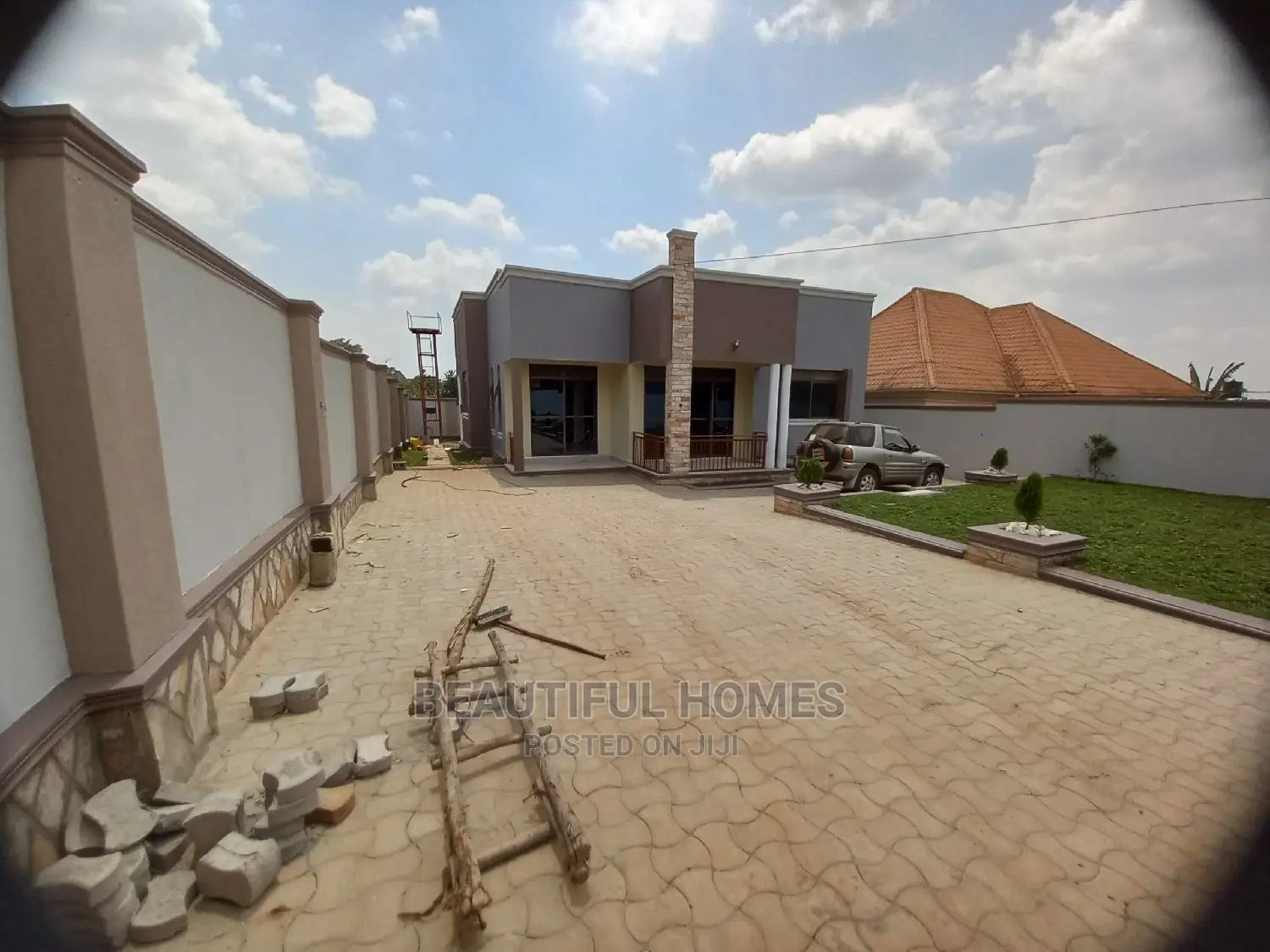 Furnished 4bdrm House in Kira for Sale in Kira
