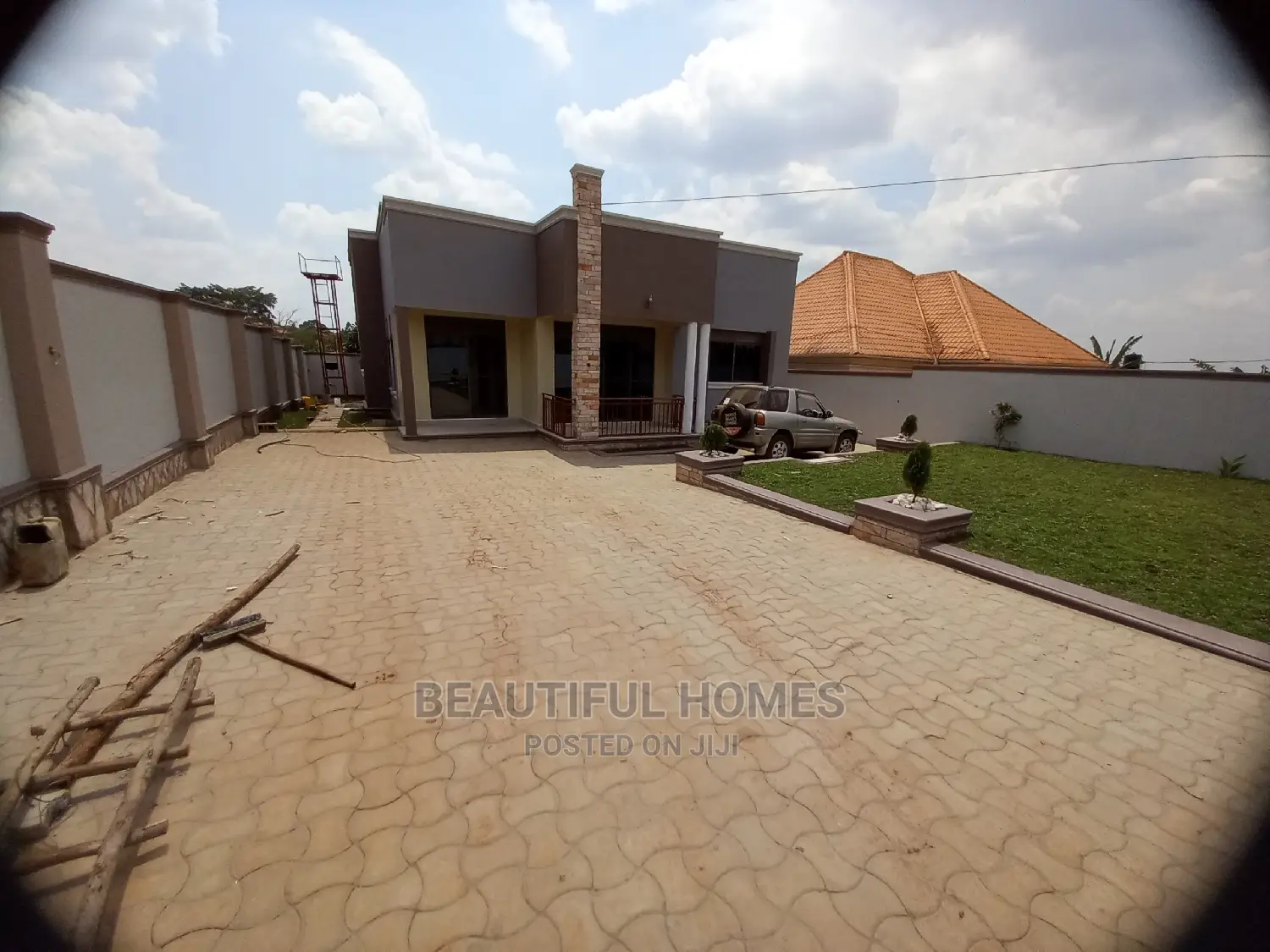 Furnished 4bdrm House in Kira for Sale in Kira