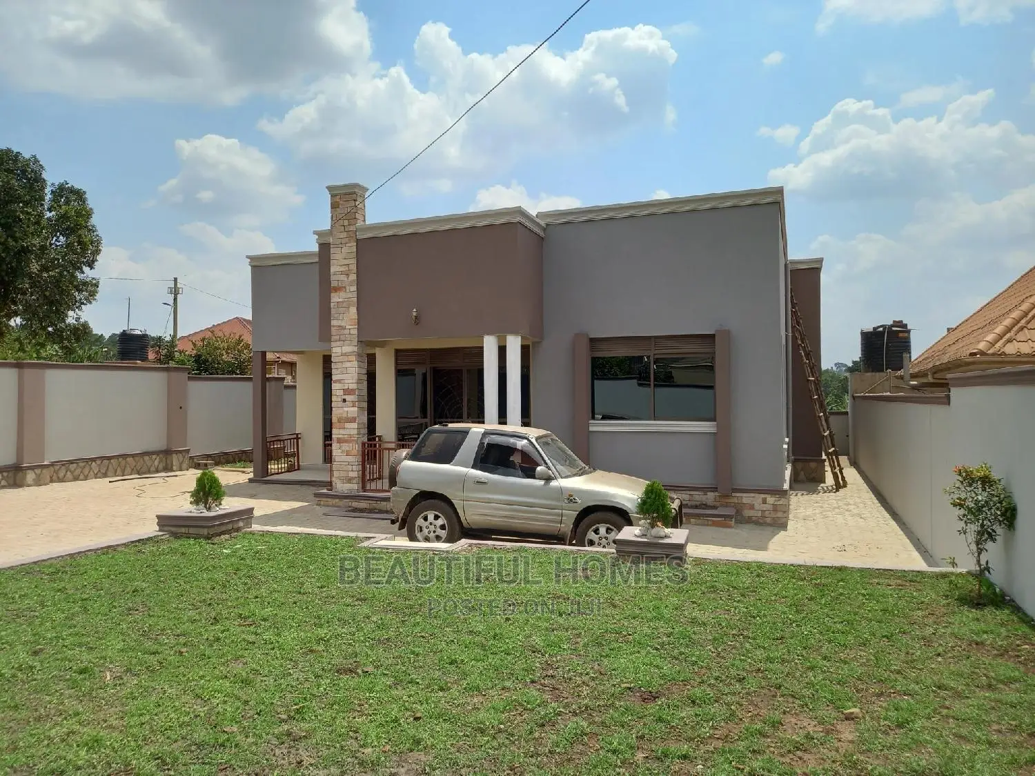 Furnished 4bdrm Bungalow in Kira for Sale in Kira