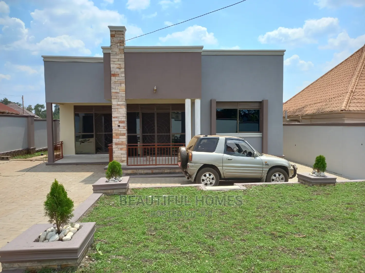Furnished 4bdrm Maisonette in Kira for Sale in Kira
