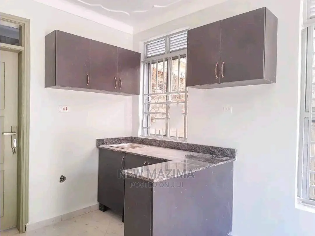 6bdrm Apartment in Munyonyo Buziga, Central Division for Sale in Central Division