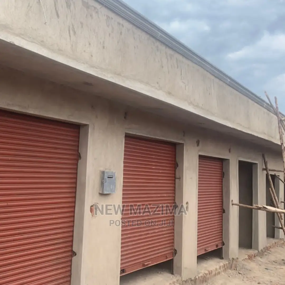 Newly Constructed Busy Shops on Quicksale in Katwe Tarmac Rd in Division A