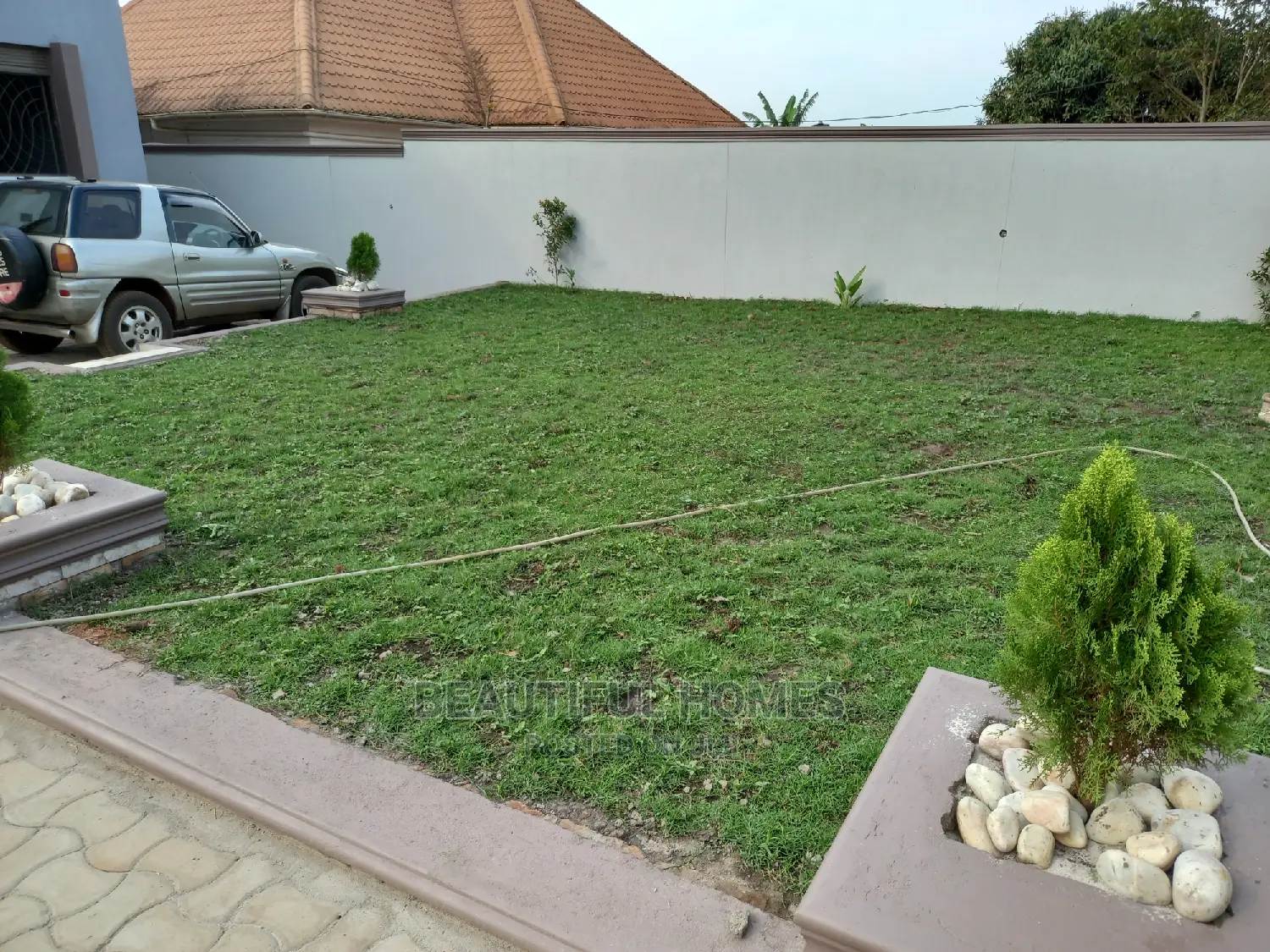 Furnished 4bdrm House in Kira for Sale in Kira
