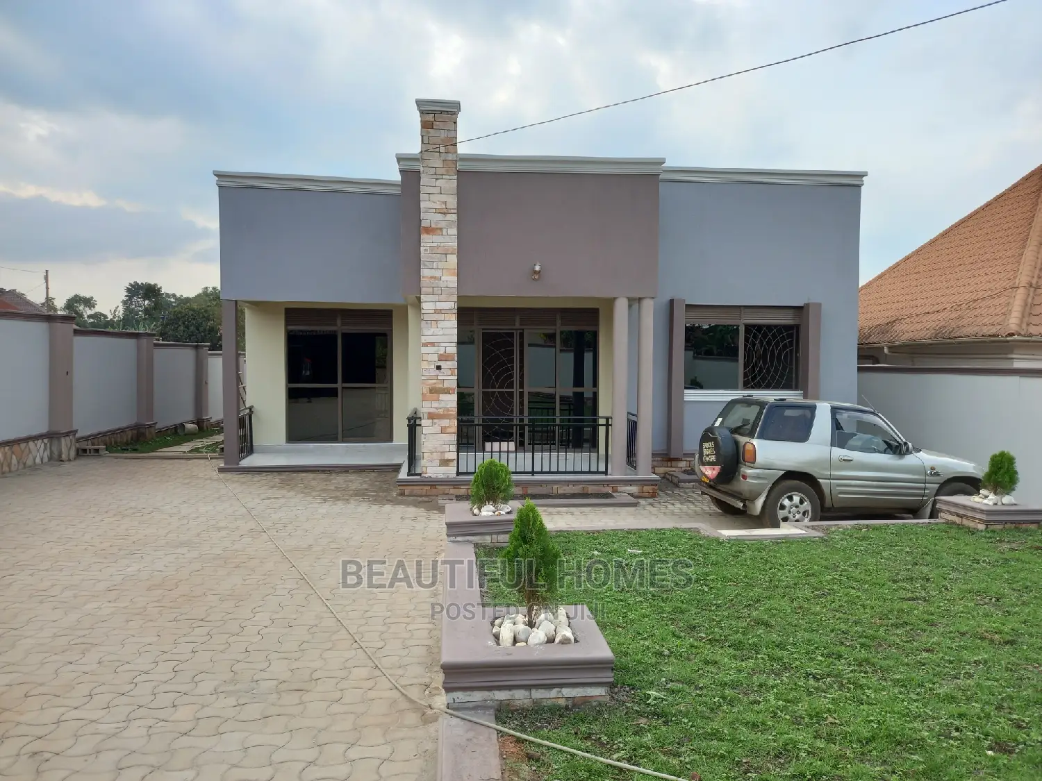 Furnished 4bdrm Bungalow in Kira for Sale in Kira