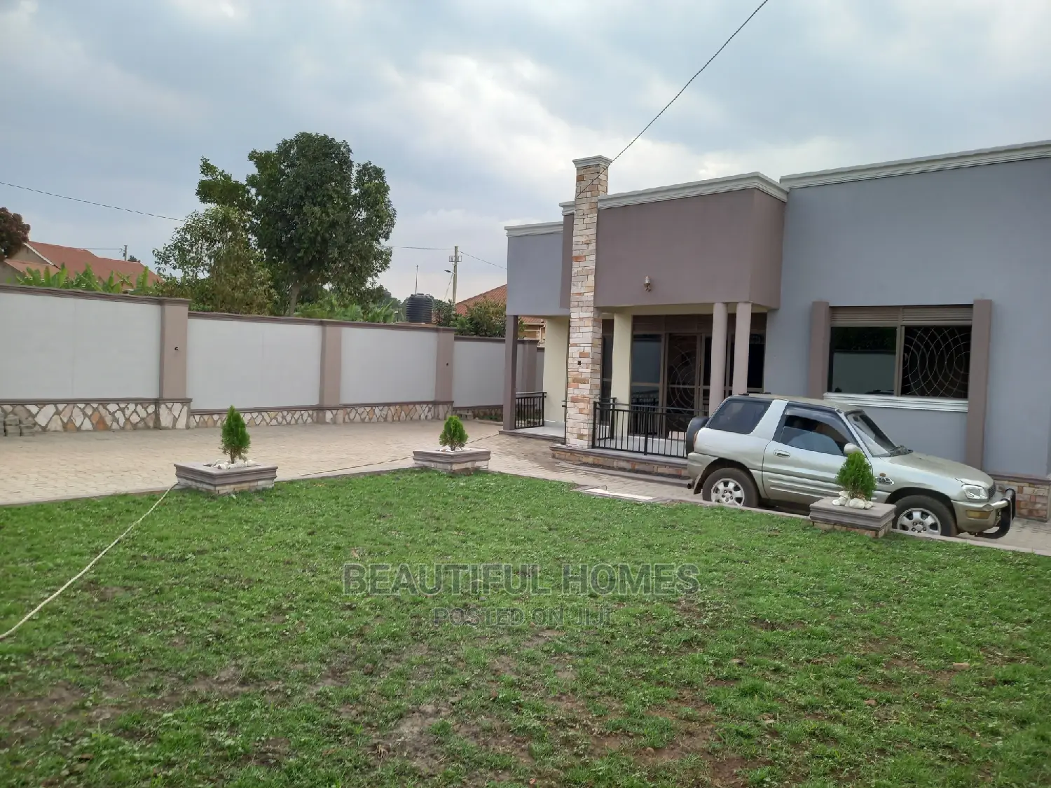 Furnished 4bdrm Bungalow in Kira for Sale in Kira