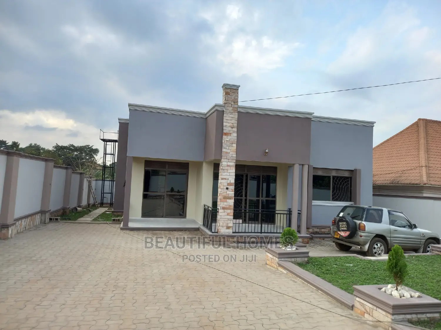 Furnished 4bdrm Bungalow in Kira for Sale in Kira