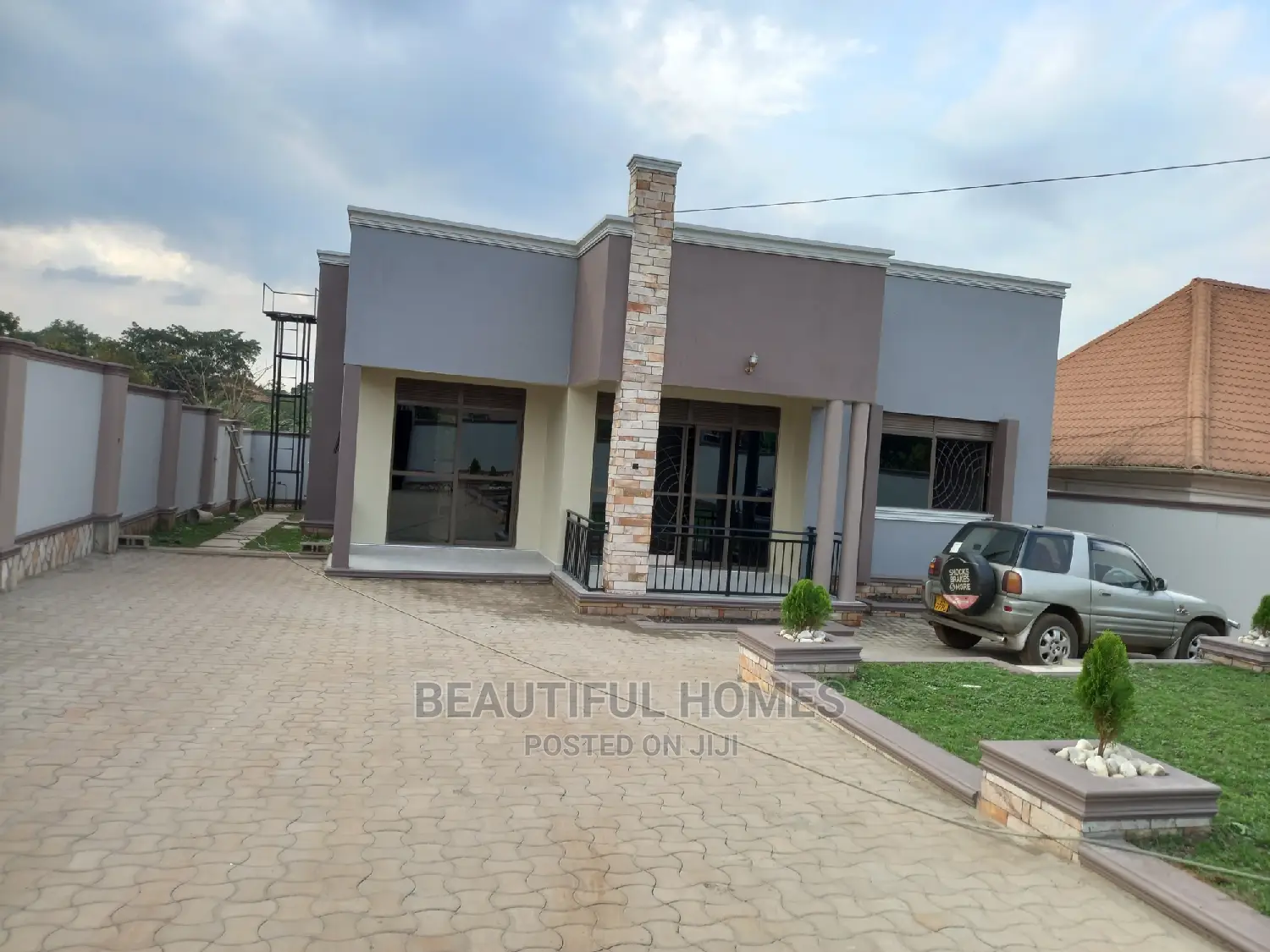 Furnished 4bdrm Bungalow in Kira for Sale in Kira