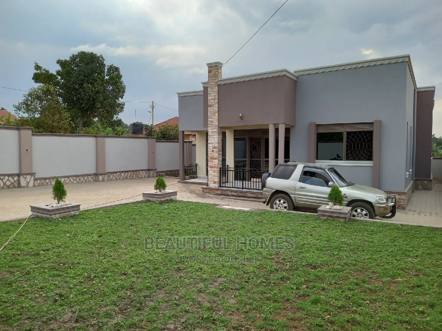 Furnished 4bdrm Bungalow in Kira for Sale in Kira