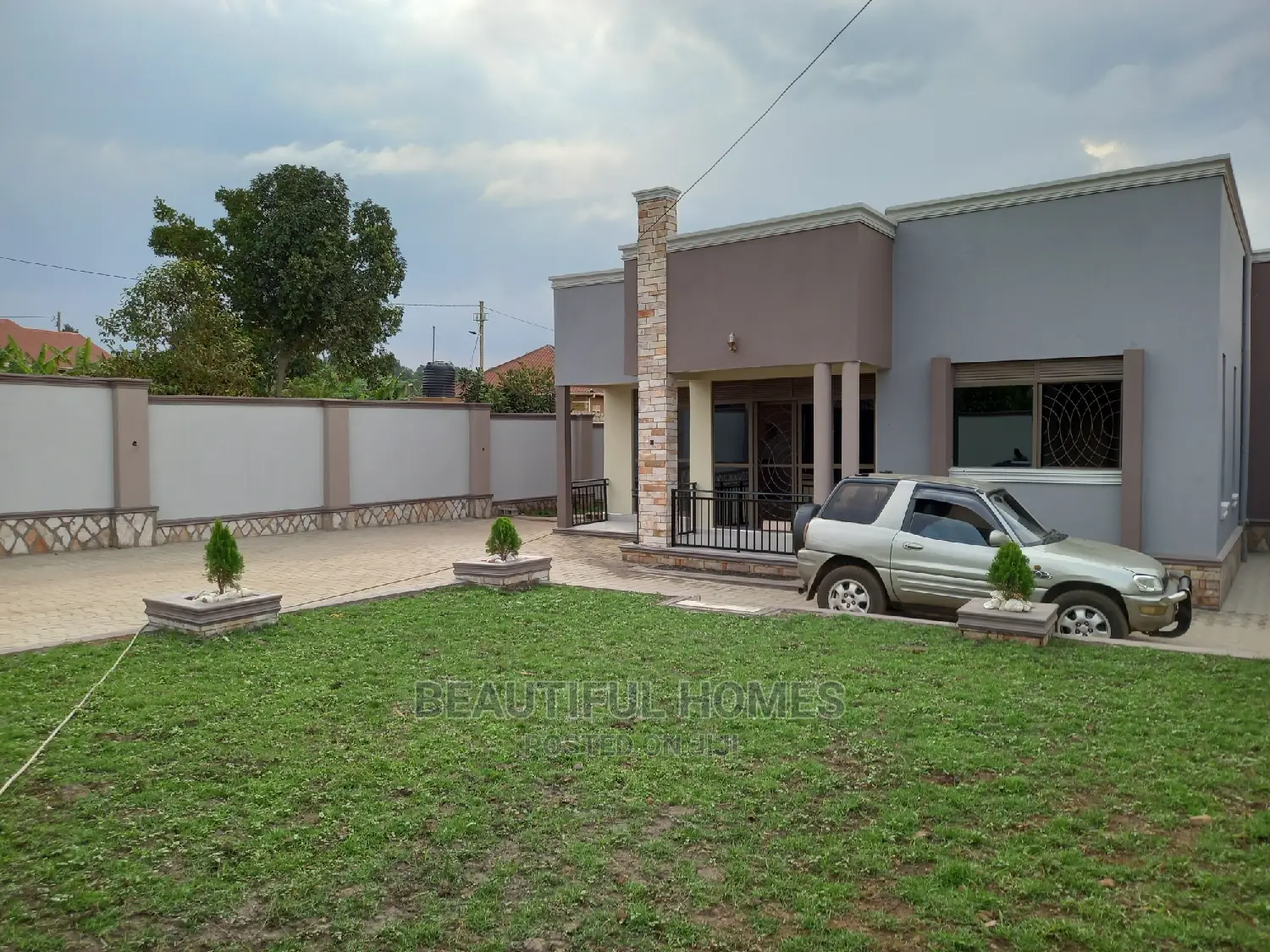 Furnished 4bdrm Bungalow in Kira for Sale in Kira