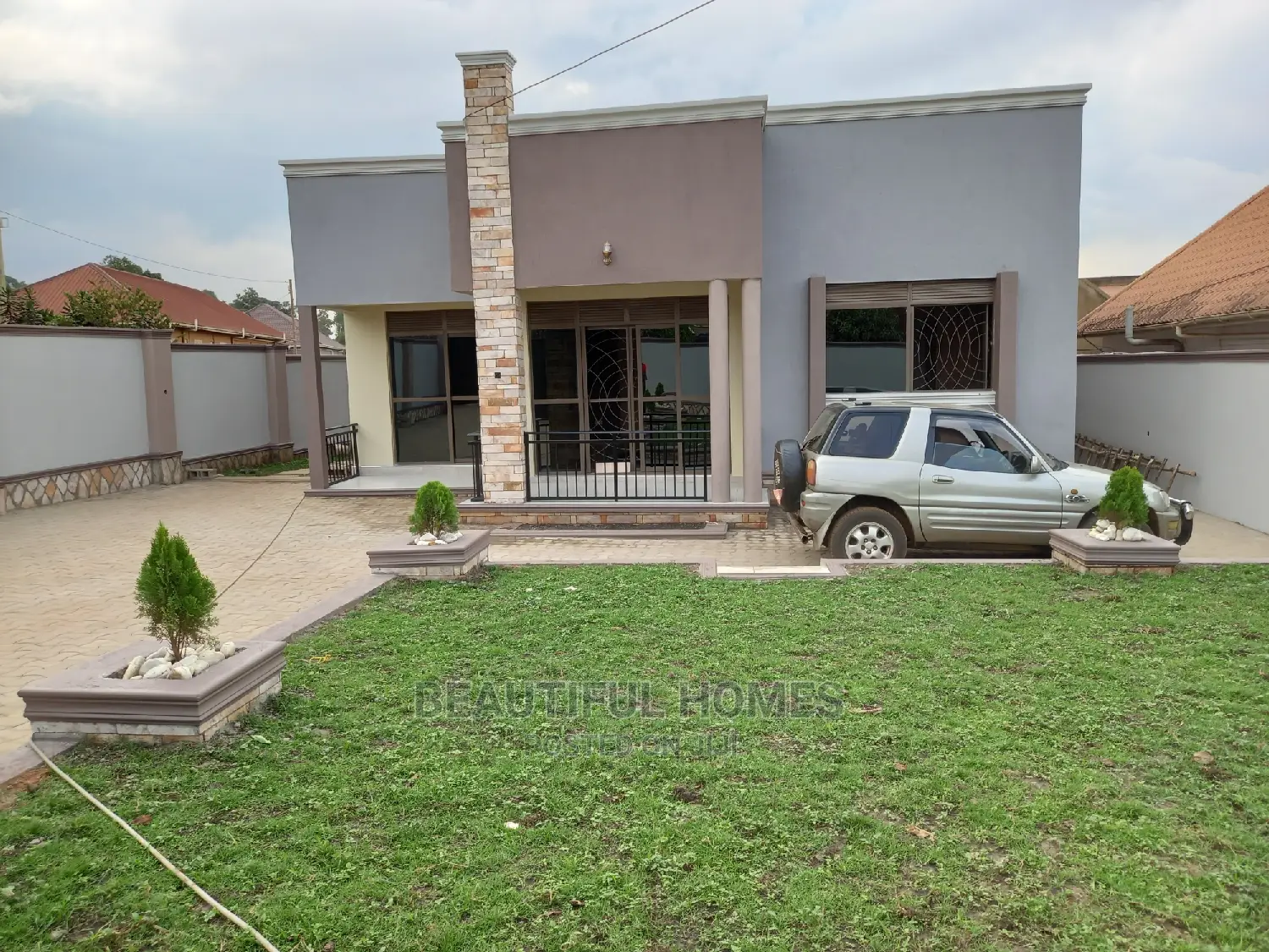 Furnished 4bdrm Bungalow in Kira for Sale in Kira