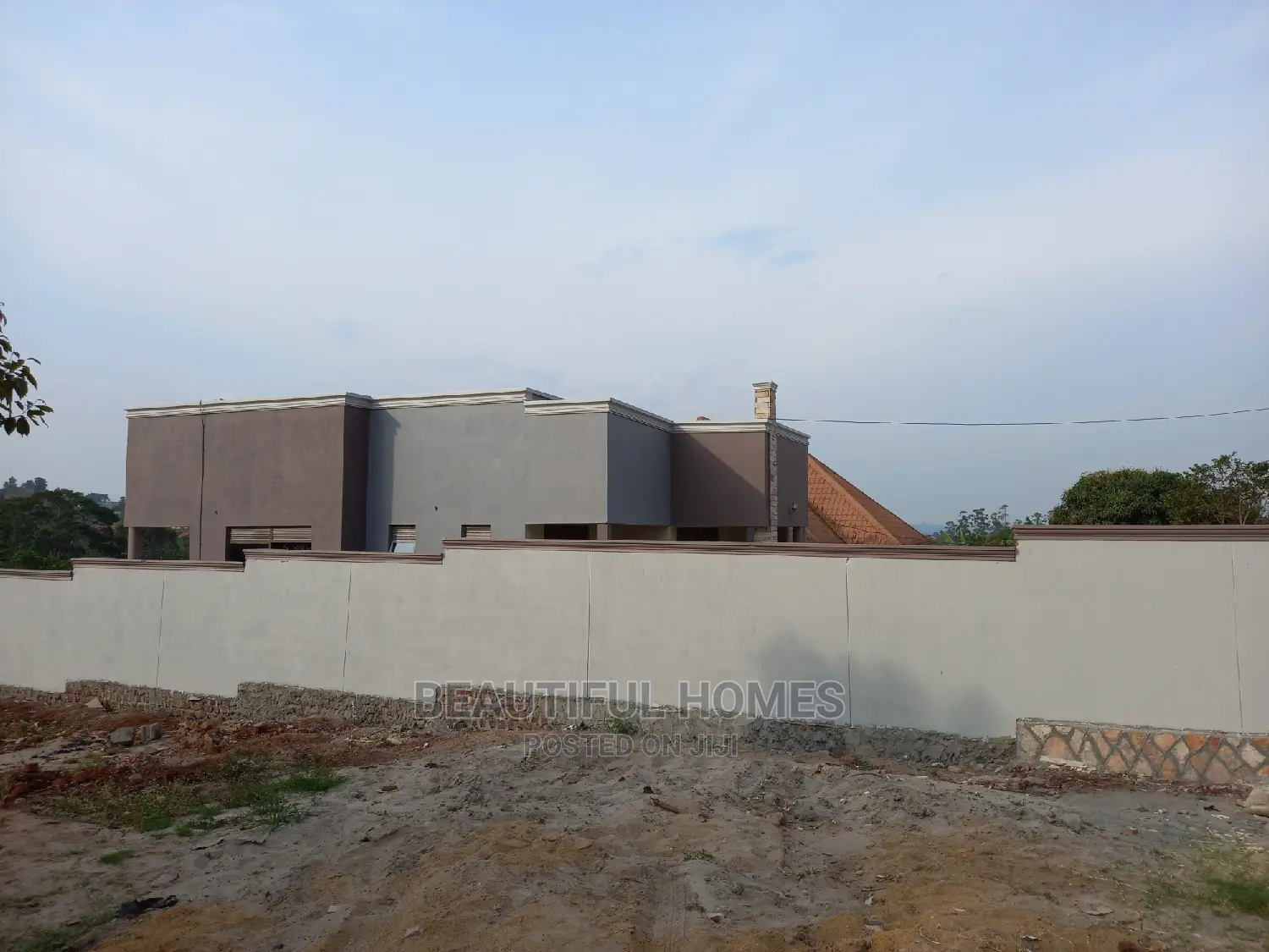Furnished 4bdrm Bungalow in Kira for Sale in Kira