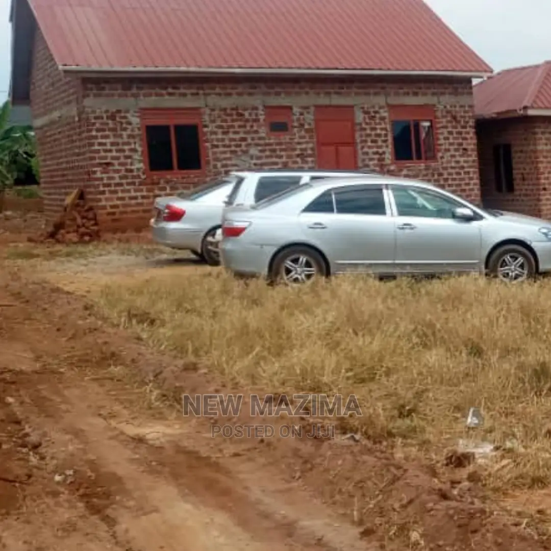 Very Nice and Affordable Plot on Quicksale After Munyonyo in Division A