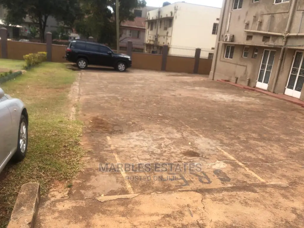 Office Space for Rent in Kololo at $1000 in Central Division