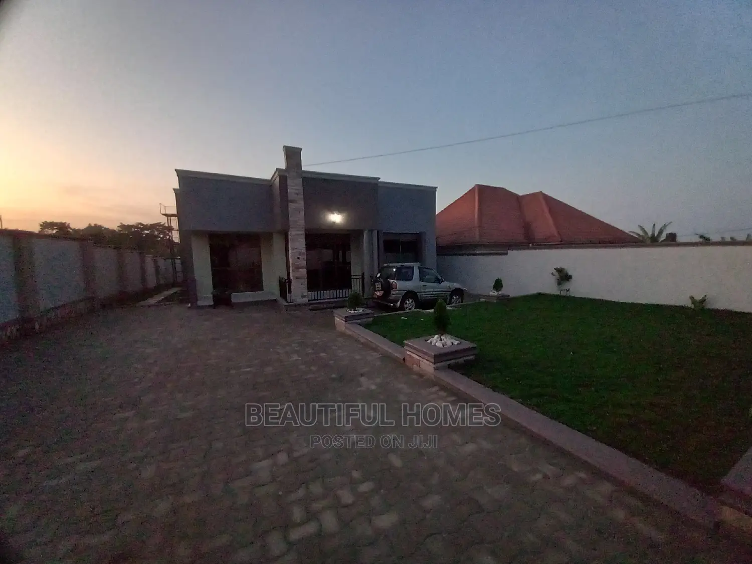 Furnished 4bdrm Bungalow in Kira for Sale in Kira