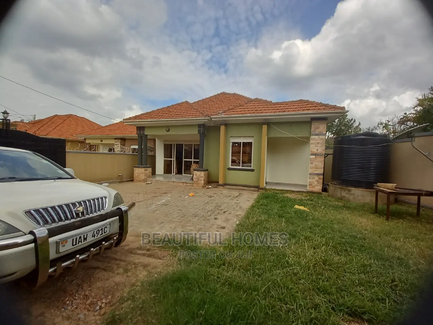 Furnished 4bdrm House in Kira Mamerito Road for Sale in Kira