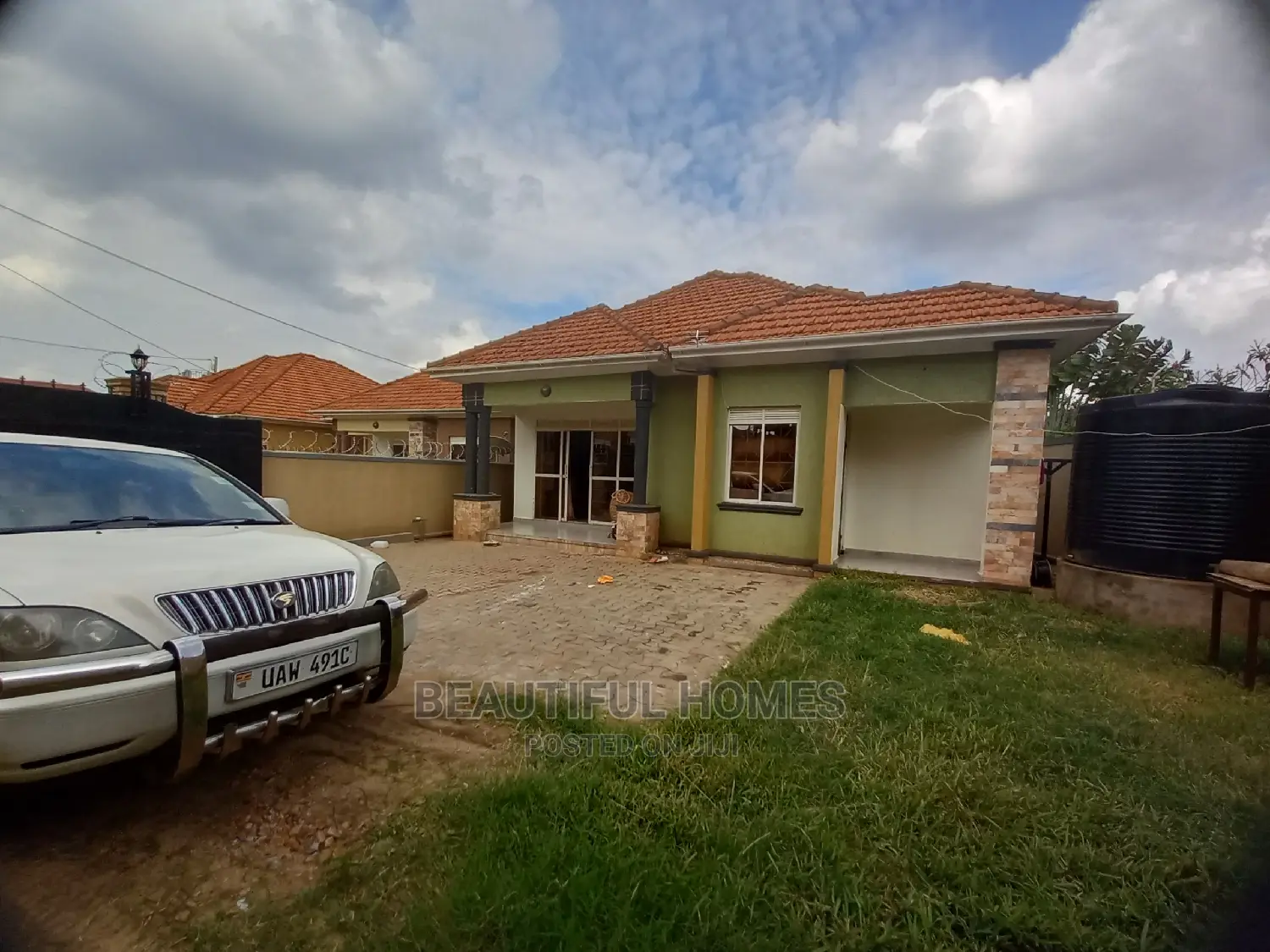 Furnished 4bdrm House in Kira Mamerito Road for Sale in Kira