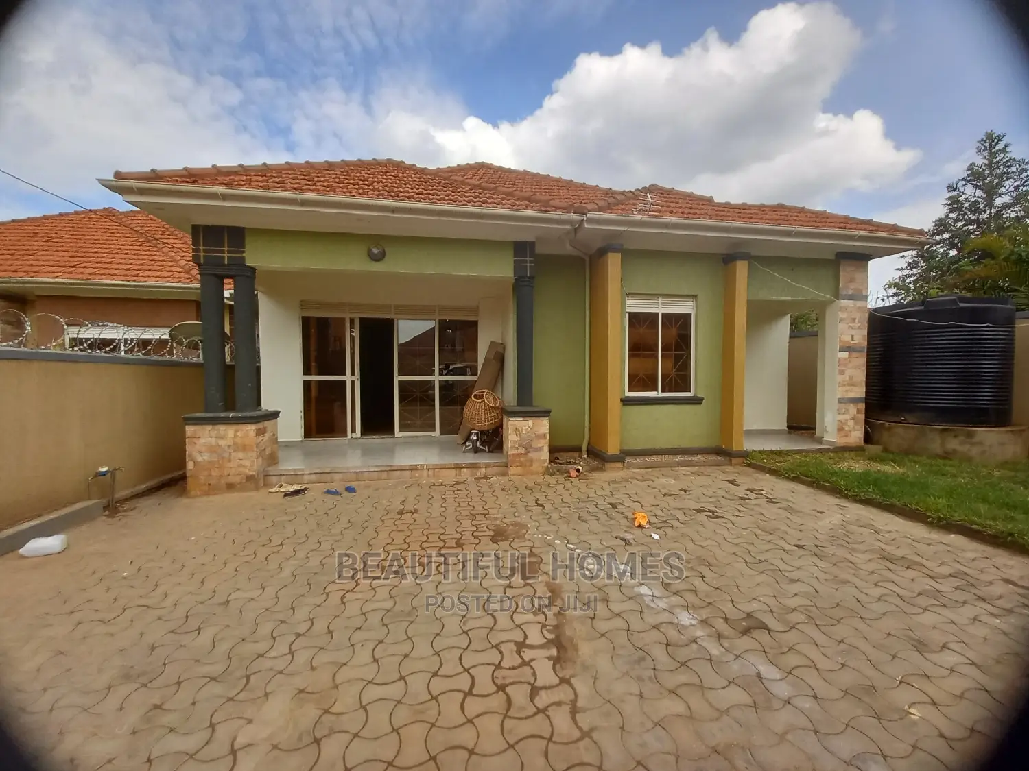 Furnished 4bdrm Bungalow in Kira Tarmacked for Sale in Kira
