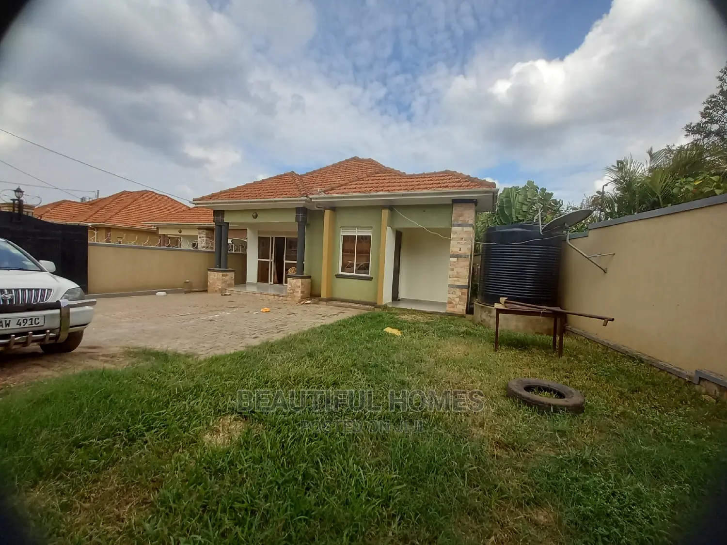 Furnished 4bdrm Bungalow in Kira Tarmacked for Sale in Kira