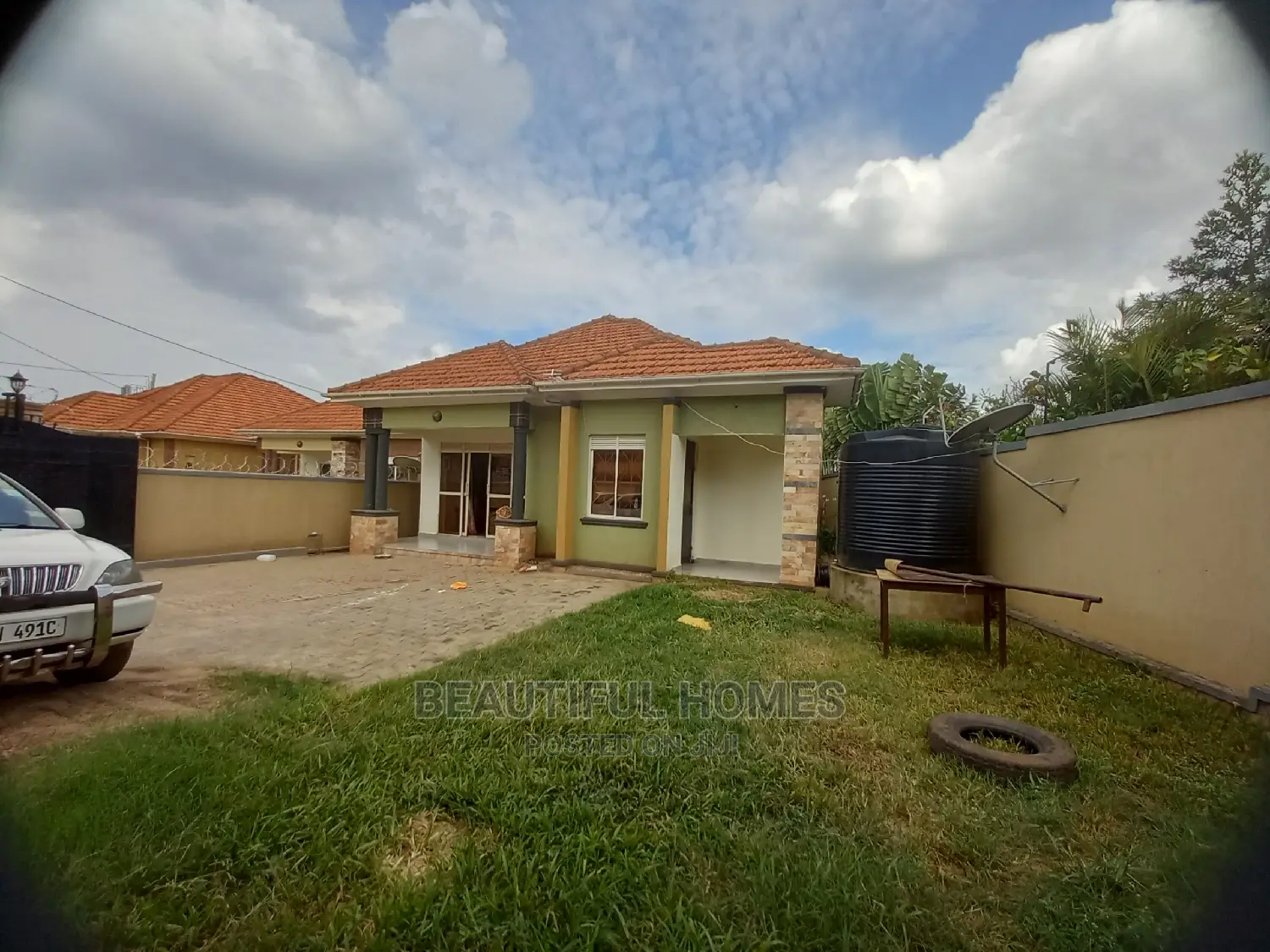 Furnished 4bdrm Bungalow in Kira Tarmacked for Sale in Kira