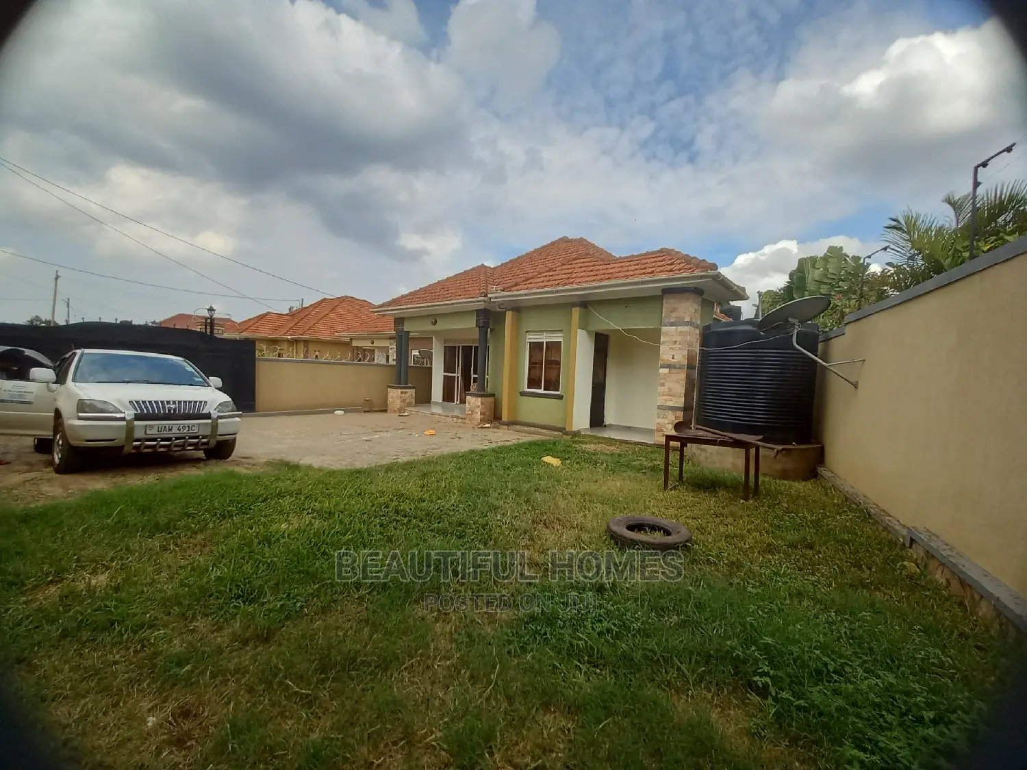 Furnished 4bdrm House in Kira Corporate for Sale in Kira