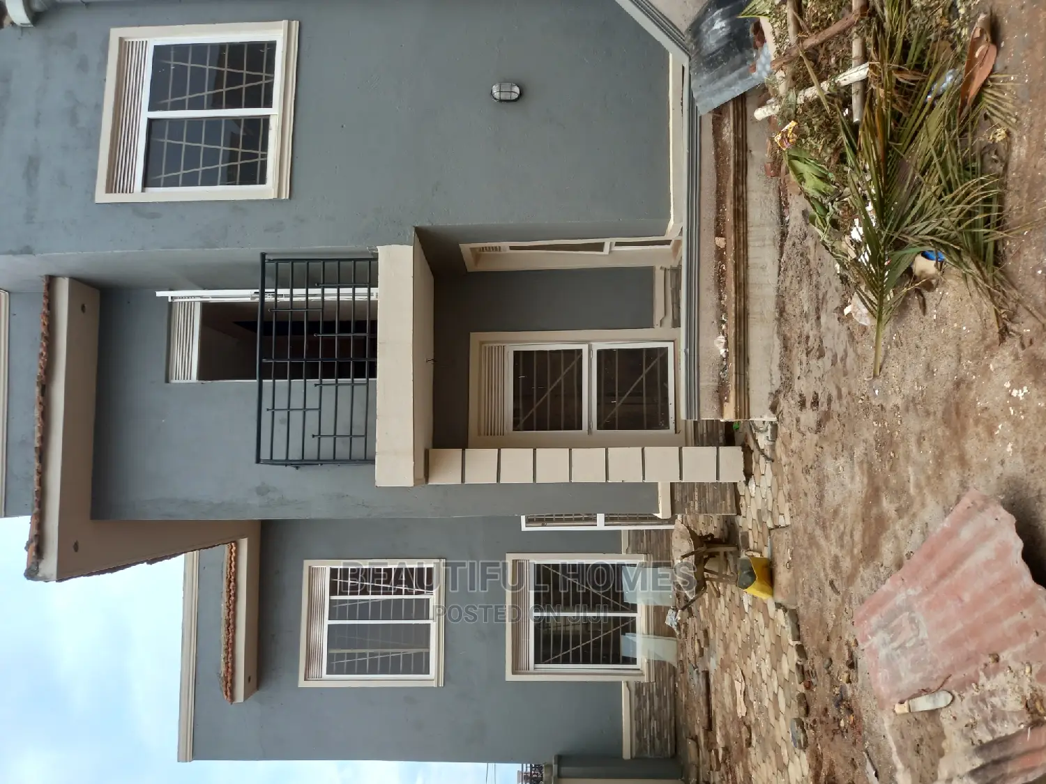 Furnished 4bdrm Duplex in Kira Corporate for Sale in Kira