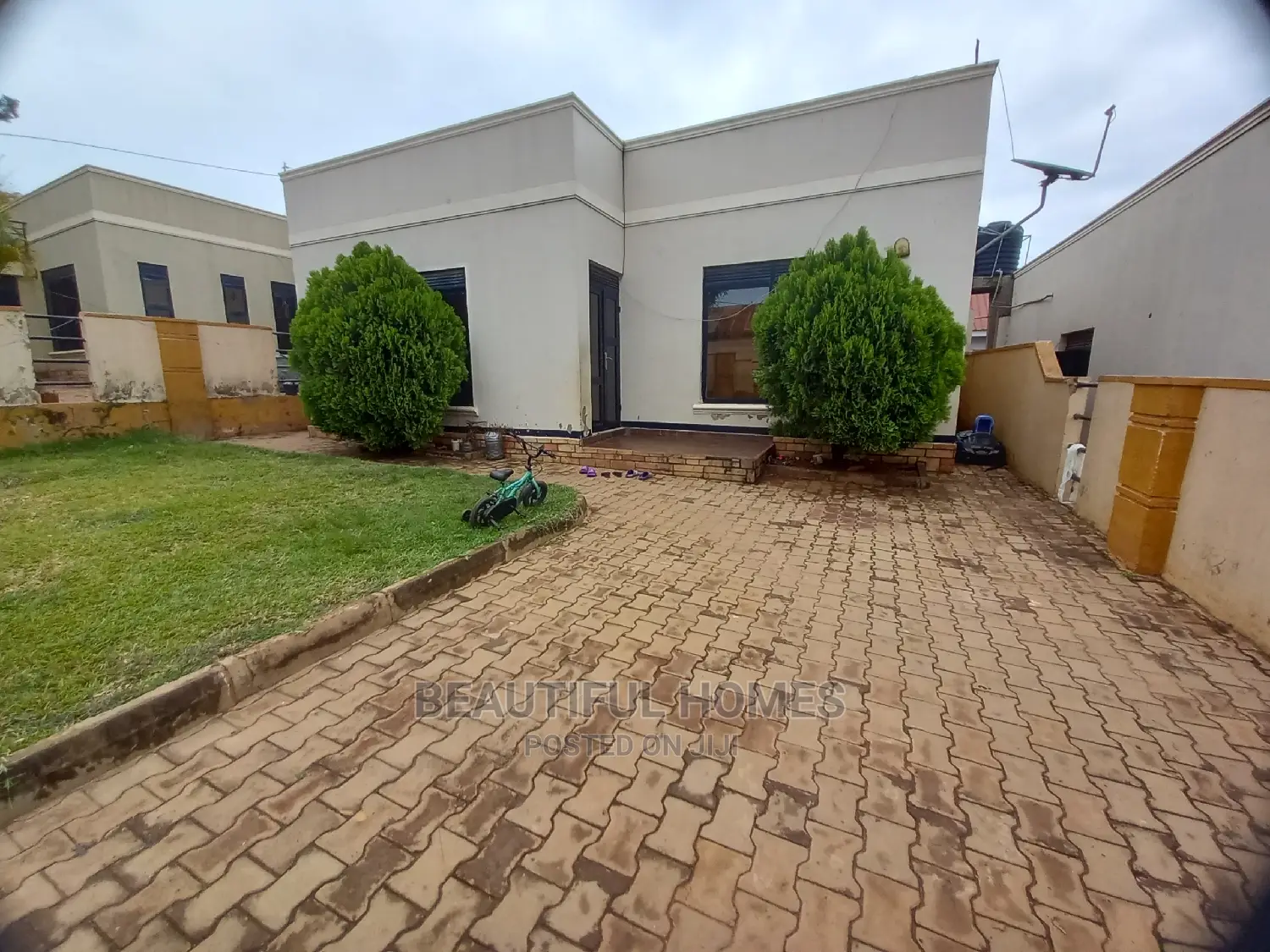 Furnished 3bdrm House in Kira for Sale in Kira