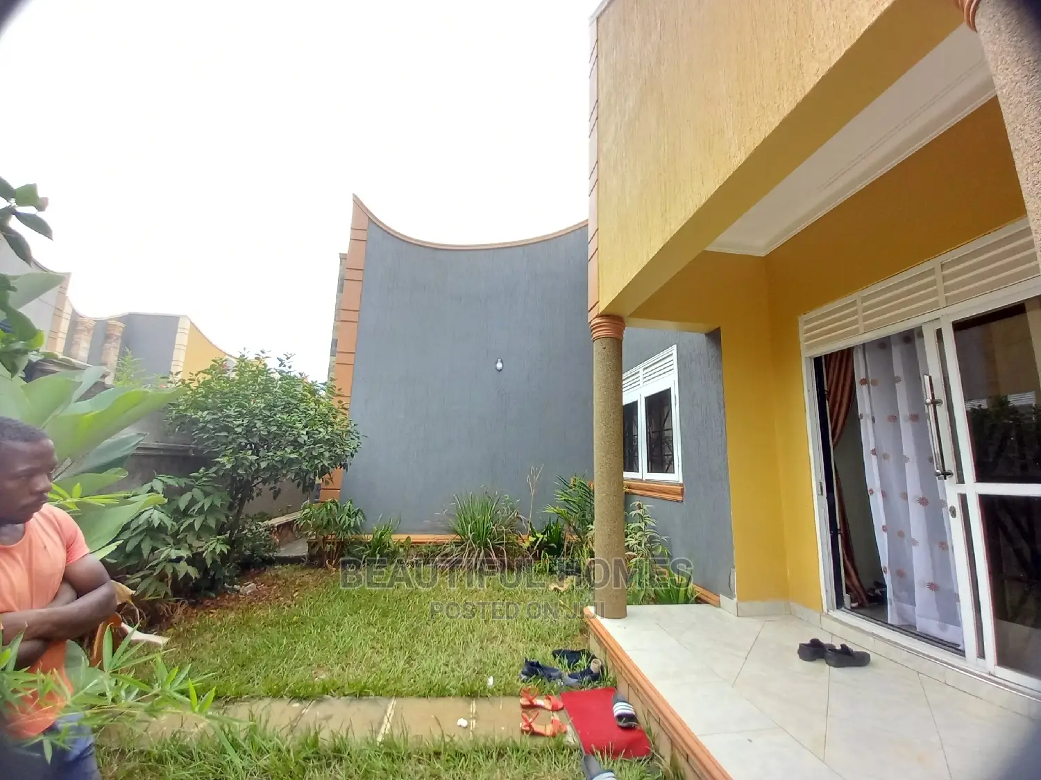 Furnished 4bdrm Townhouse/Terrace in Najjera, Kira for Sale in Kira