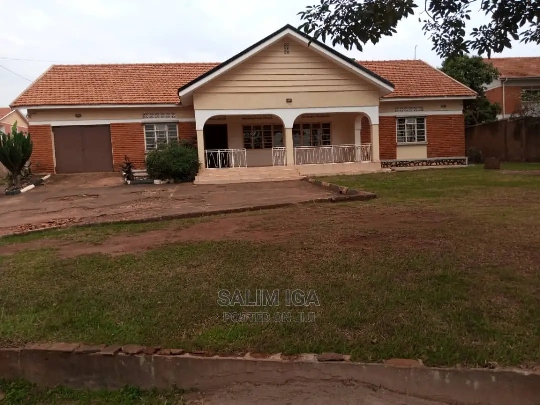 5bdrm Bungalow in Kololo Property, Central Division for Rent in Central Division