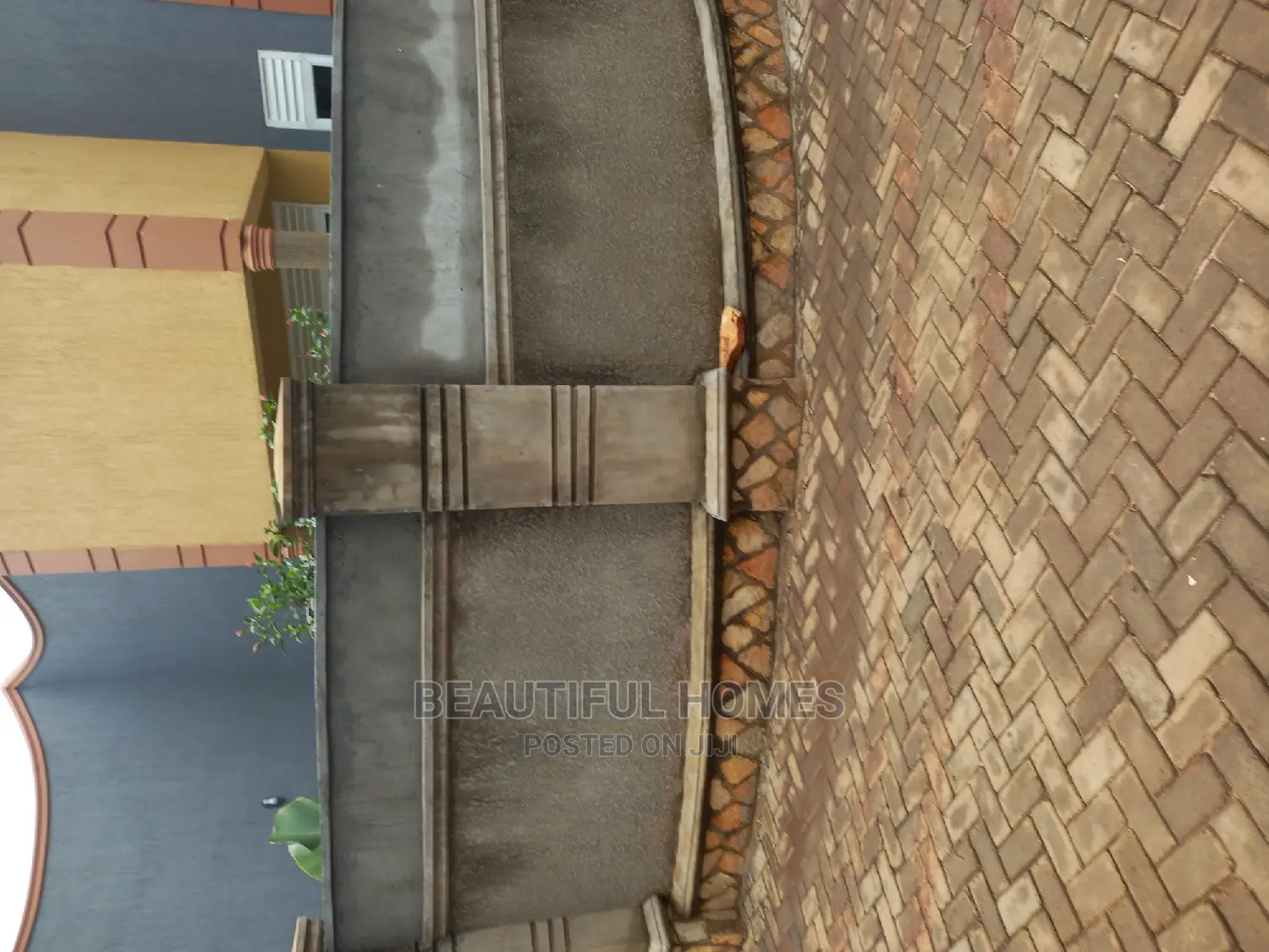 Furnished 4bdrm Townhouse in Kira Central Division in Kira