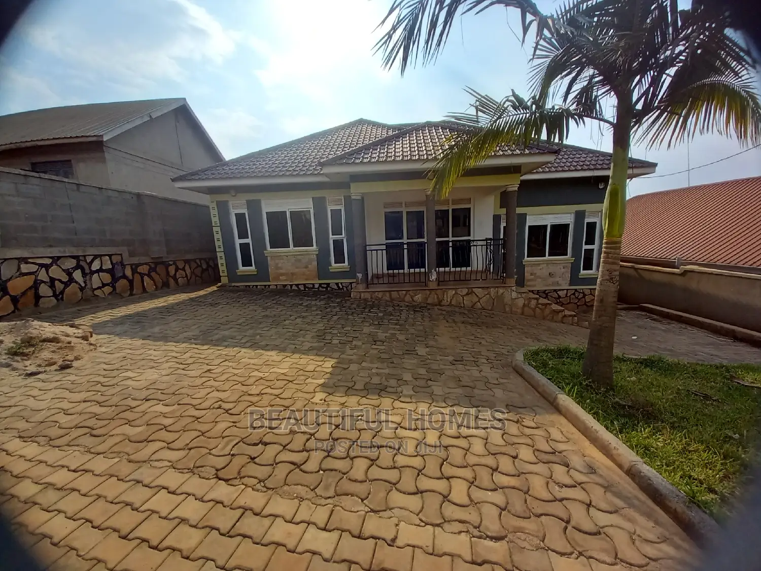 Furnished 3bdrm House in Kira Corporate for Sale in Kira