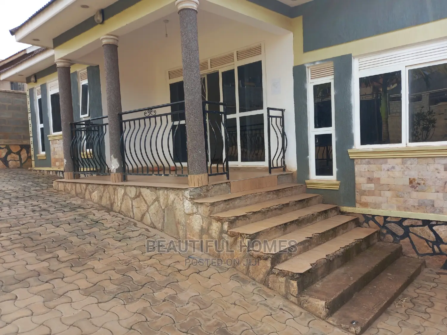 Furnished 3bdrm House in Kira Corporate for Sale in Kira