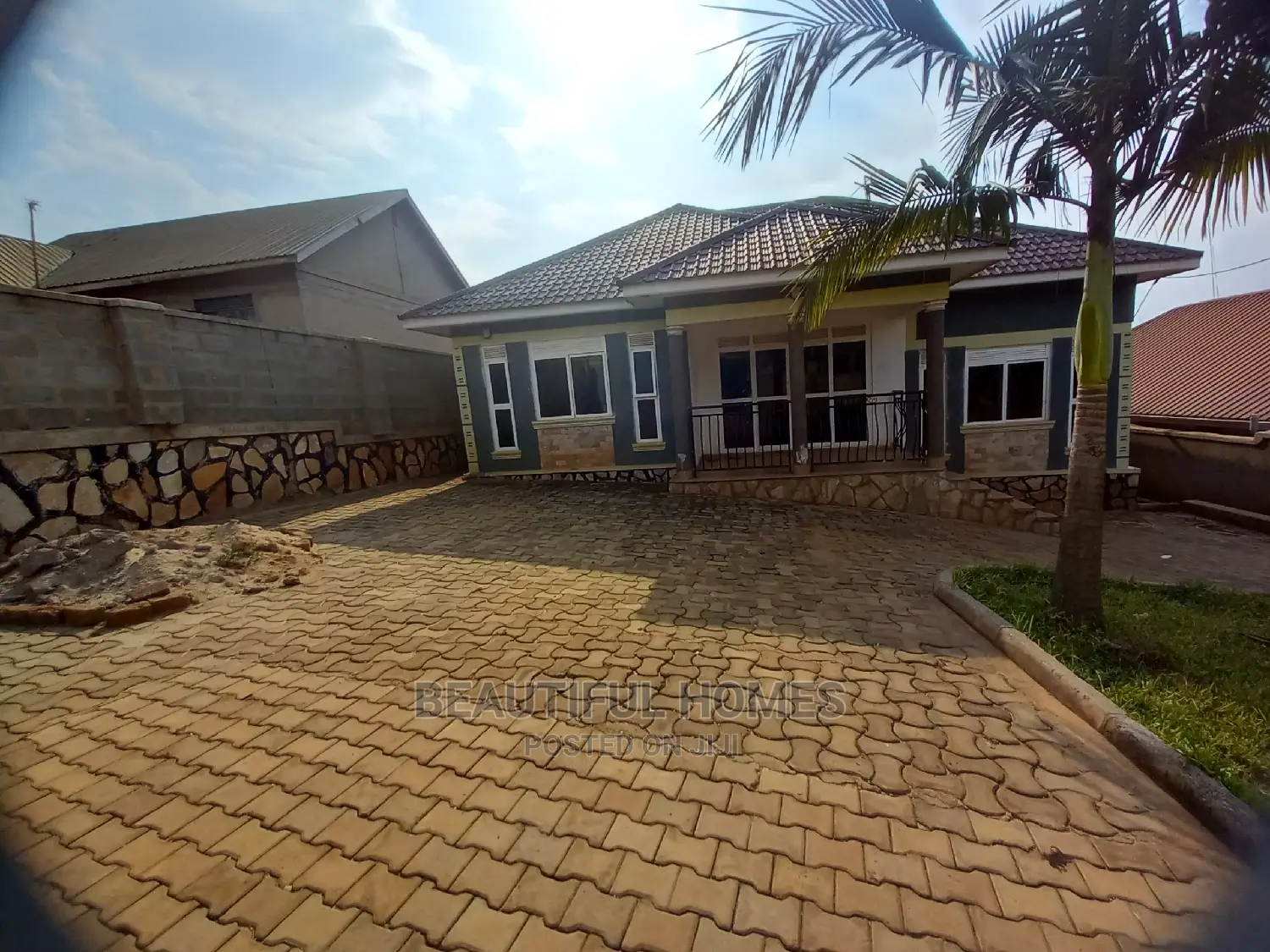 Furnished 3bdrm Bungalow in Kira Executive for Sale in Kira