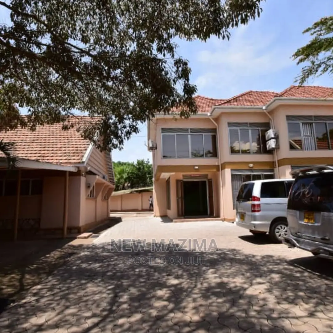 Very Busy 3 Star Hotel Quicksale in Ntebe With 19 Guest Room in Division A