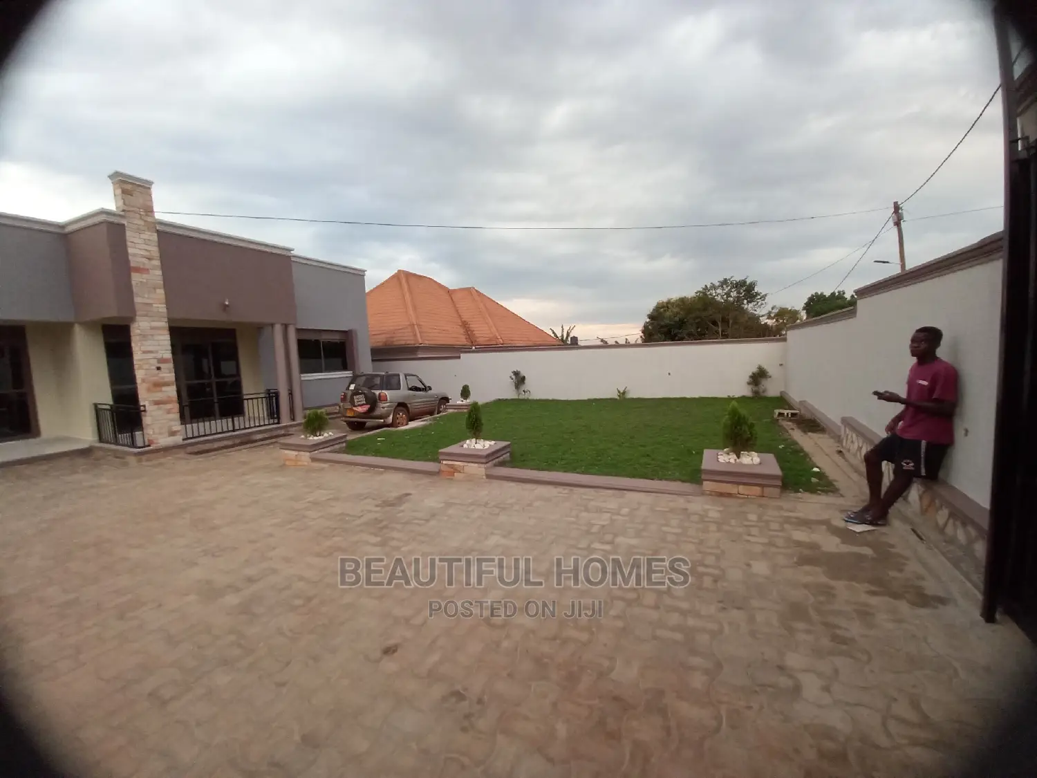 Furnished 4bdrm Maisonette in Kira, Central Division for Sale in Central Division