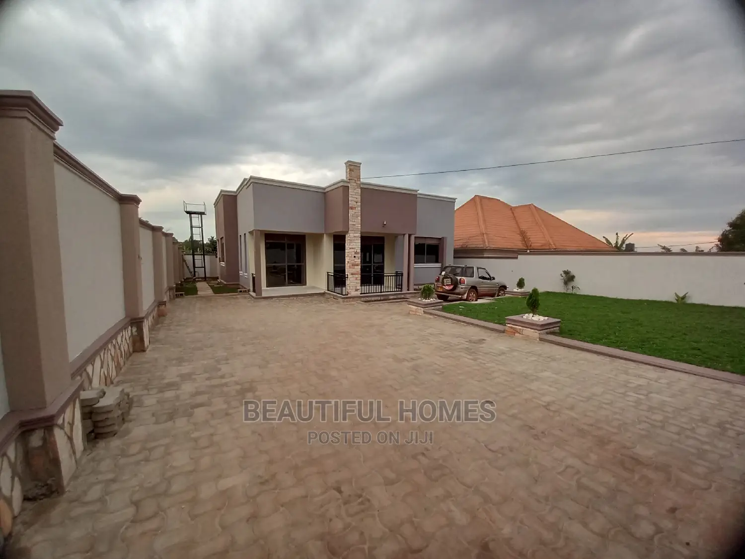 Furnished 4bdrm Maisonette in Kira, Central Division for Sale in Central Division