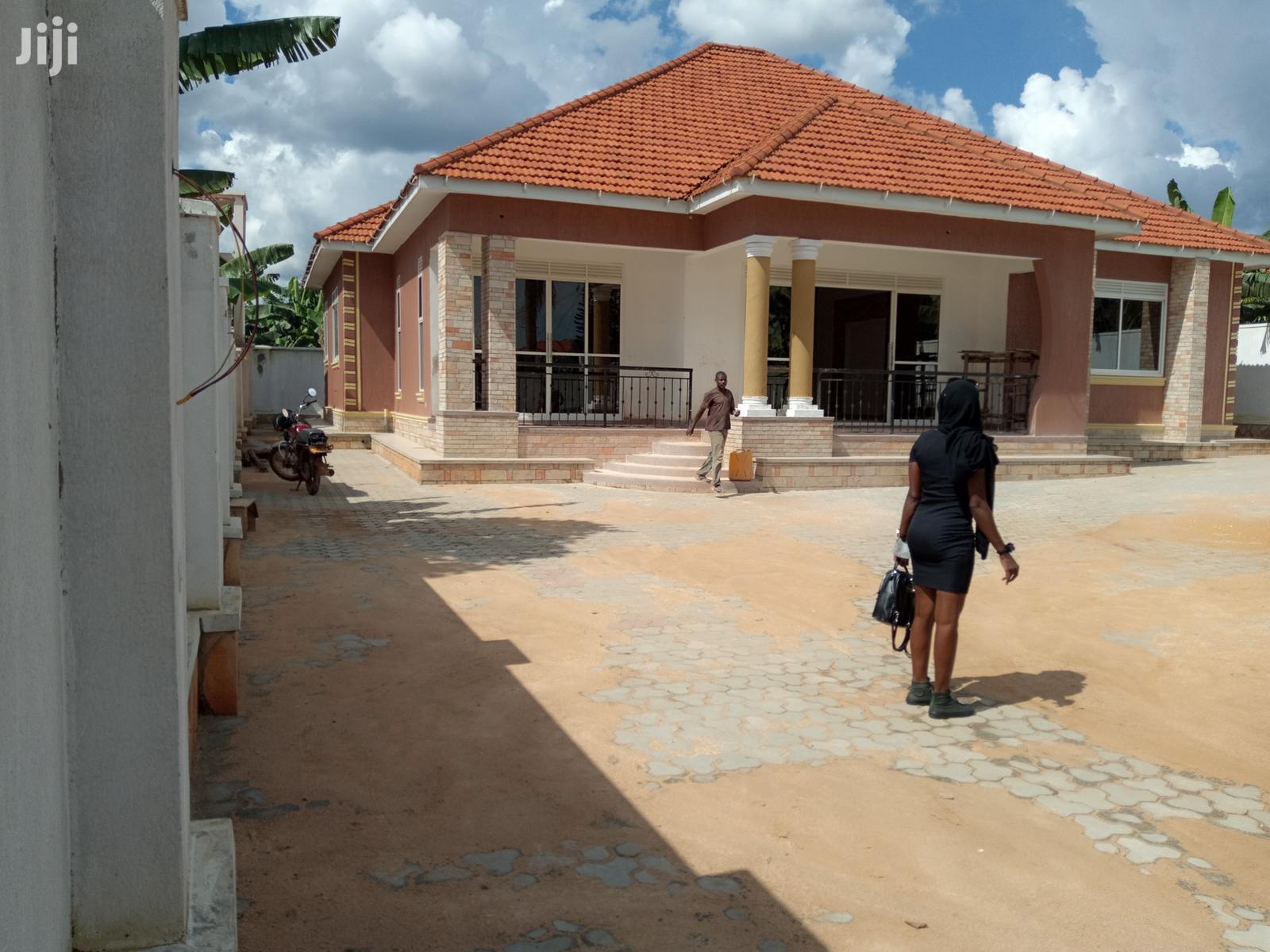 Kira Large Mansion on Sell in Kampala