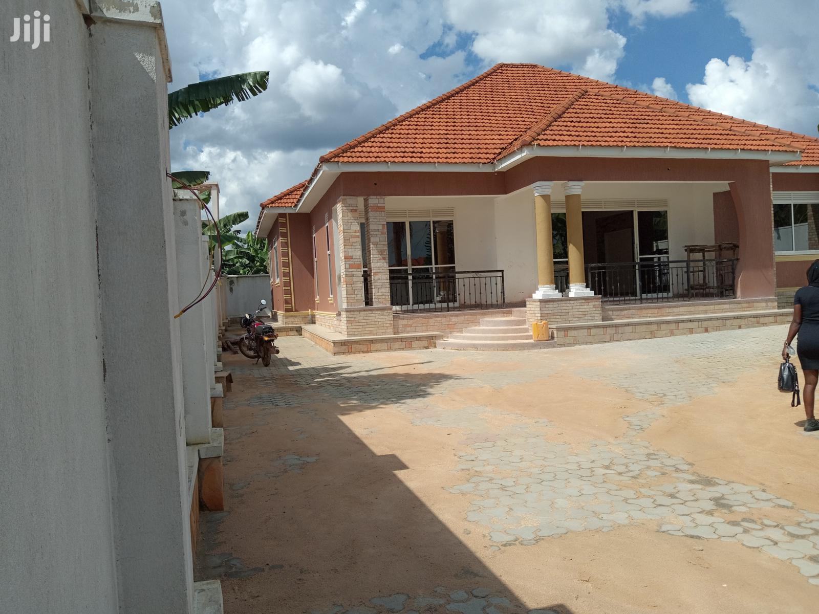 Kira Large Mansion on Sell in Kampala