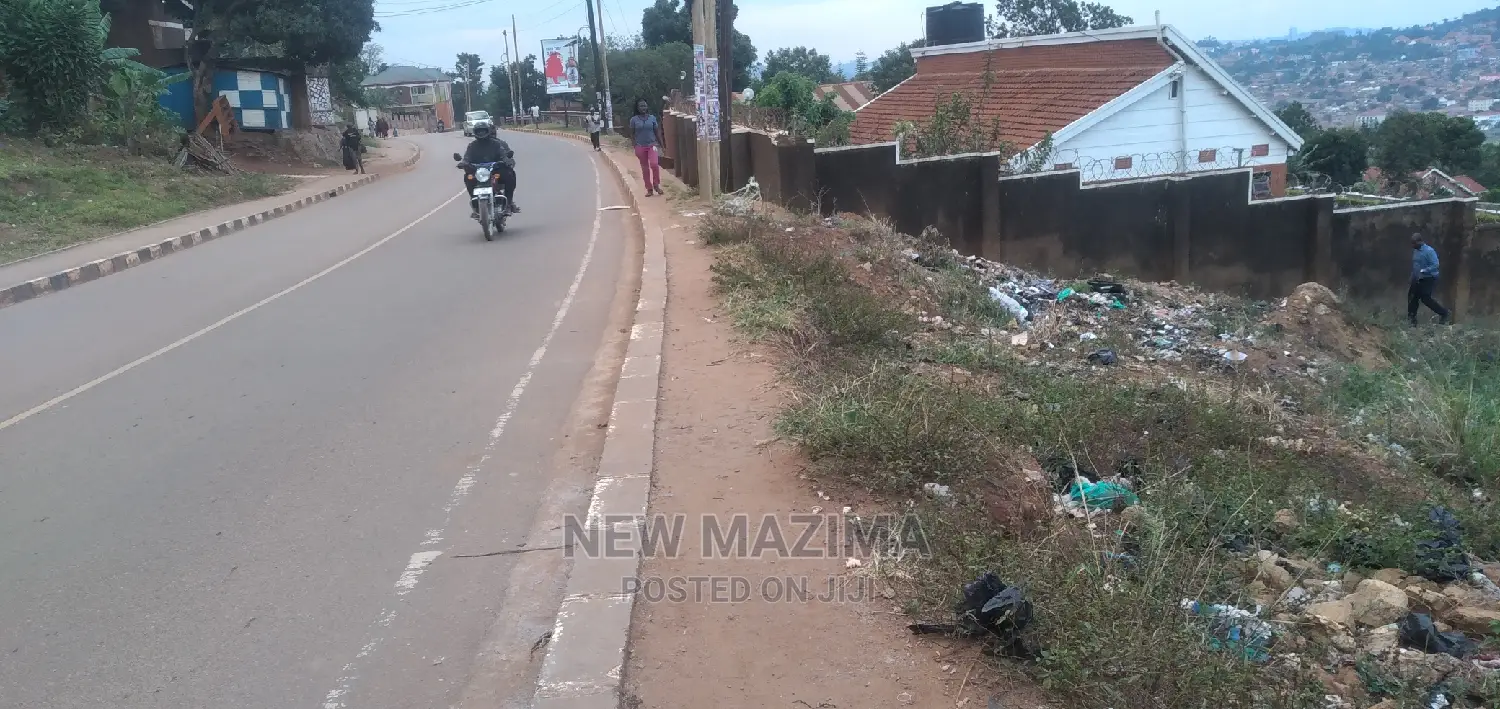 Very Prime Plot for Furnished Apartments Onsale in Makindye in Makindye