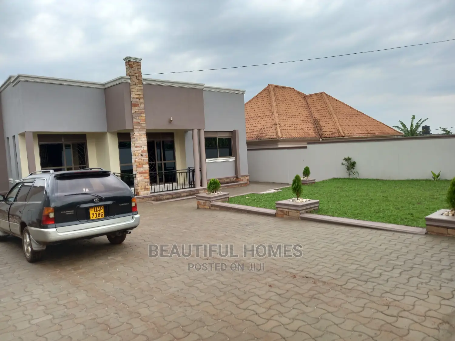 Furnished 4bdrm House in Kira for Sale in Kira