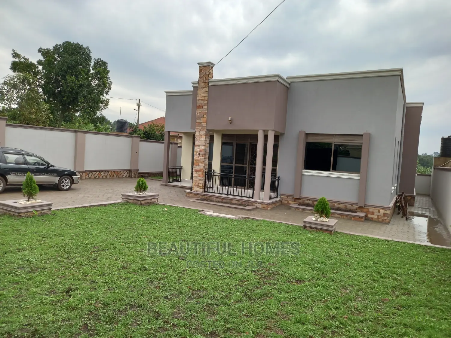 Furnished 4bdrm House in Kira for Sale in Kira