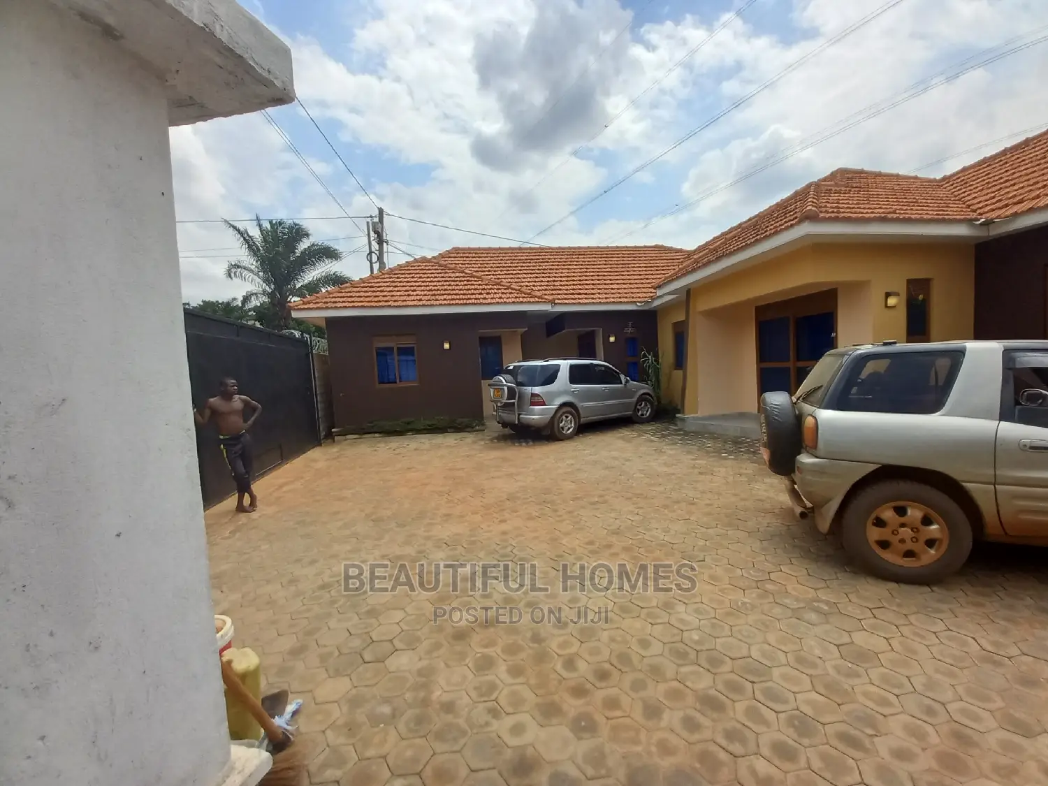 Furnished 1bdrm House in Kyanja Corporate, Central Division for Sale in Central Division