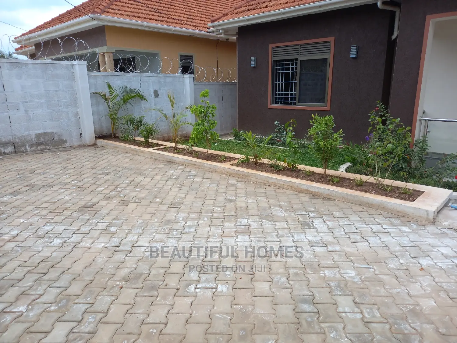 Furnished 4bdrm Bungalow in Kyanja, Central Division for Sale in Central Division