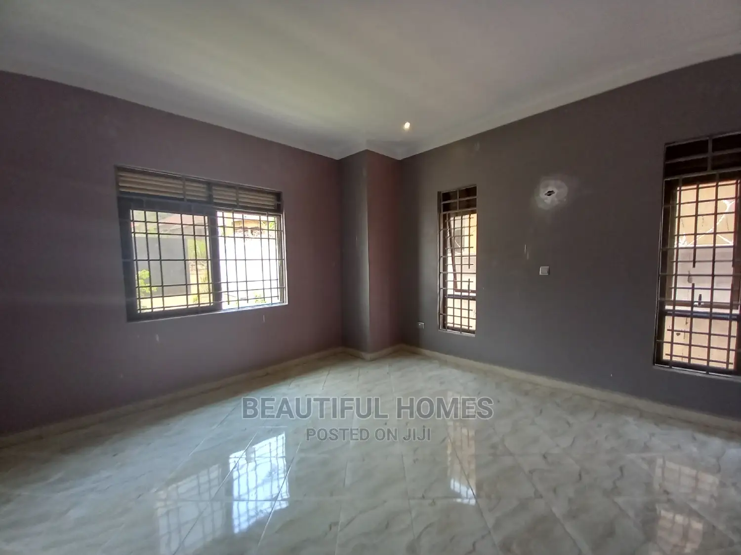 Furnished 4bdrm House in Kyanja Wealthy, Central Division for Sale in Central Division
