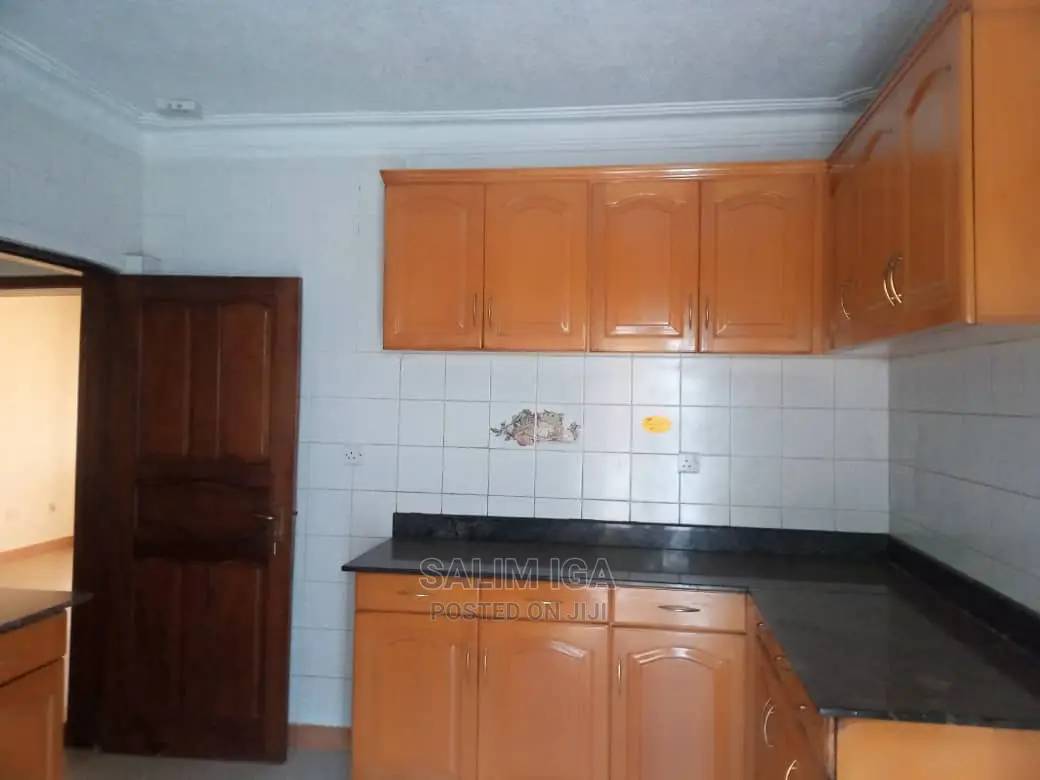 4bdrm Bungalow in Kololo Property, Central Division for Rent in Central Division