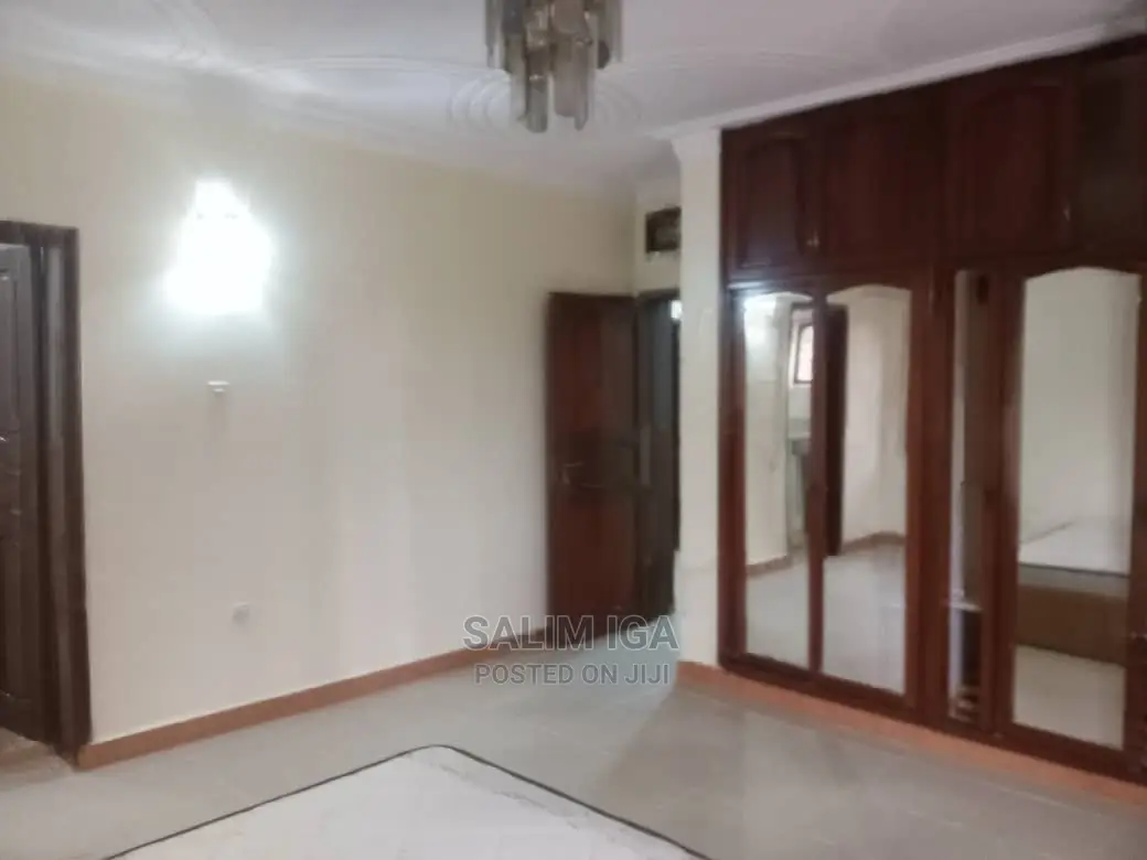 4bdrm Bungalow in Kololo Property, Central Division for Rent in Central Division