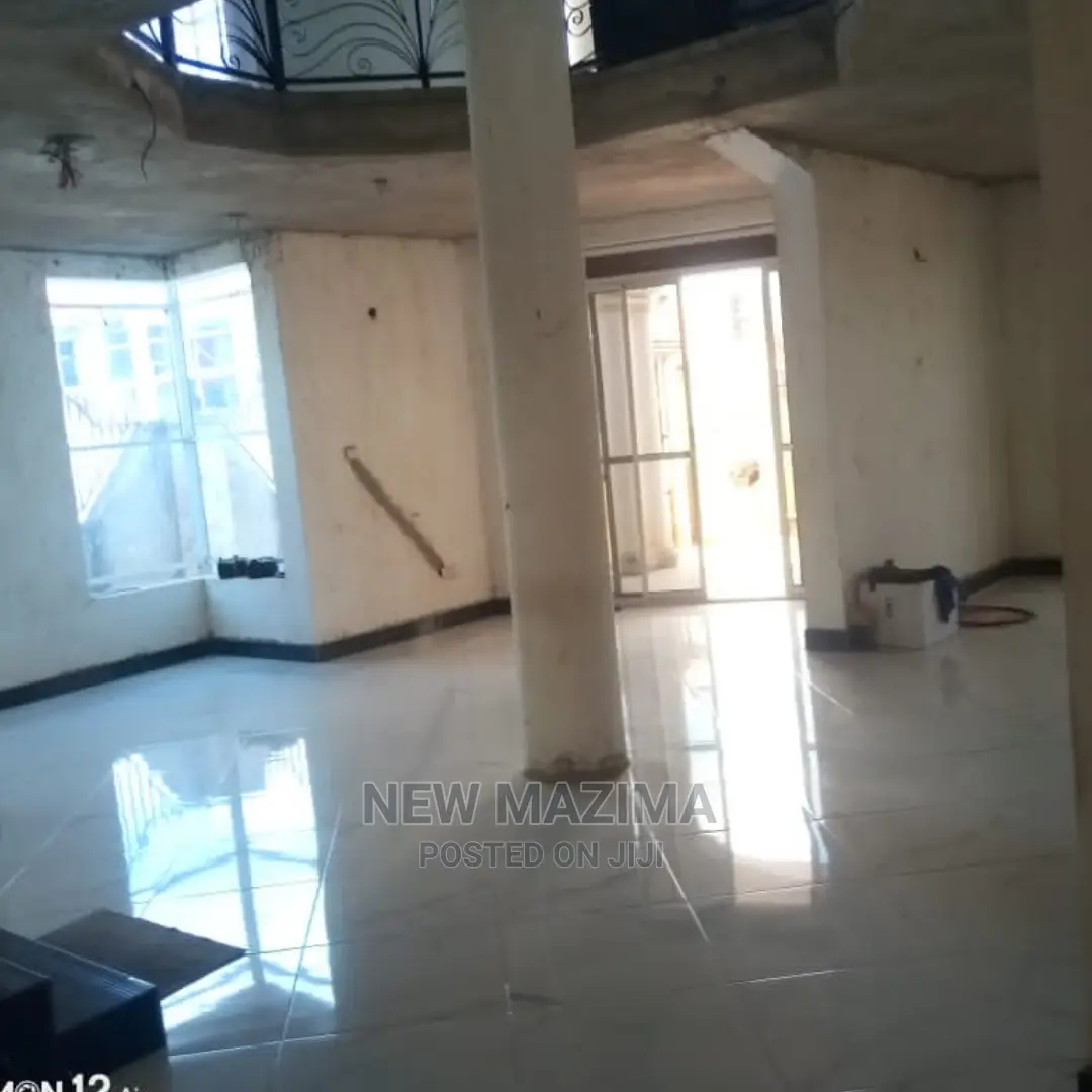 4bdrm House in Bunga Kawuku, Central Division for Sale in Central Division
